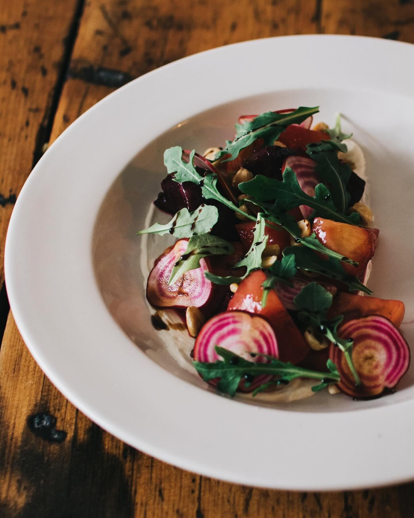 Join us at lunch for a salad of roasted beets, arugula, candied almonds, labneh, and balsamic dressing. 

Pair the tanginess, creaminess, and light sweetness with a glass of Sauvignon Blanc!

#springsalad 
#winepairing