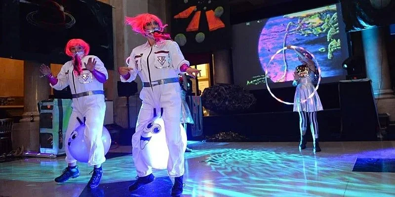 Subatomic Circus: WoW