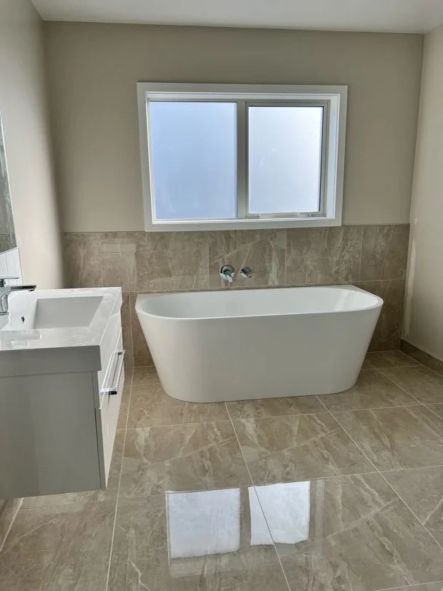 Bathroom-by-Russell-Properties-1.jpg