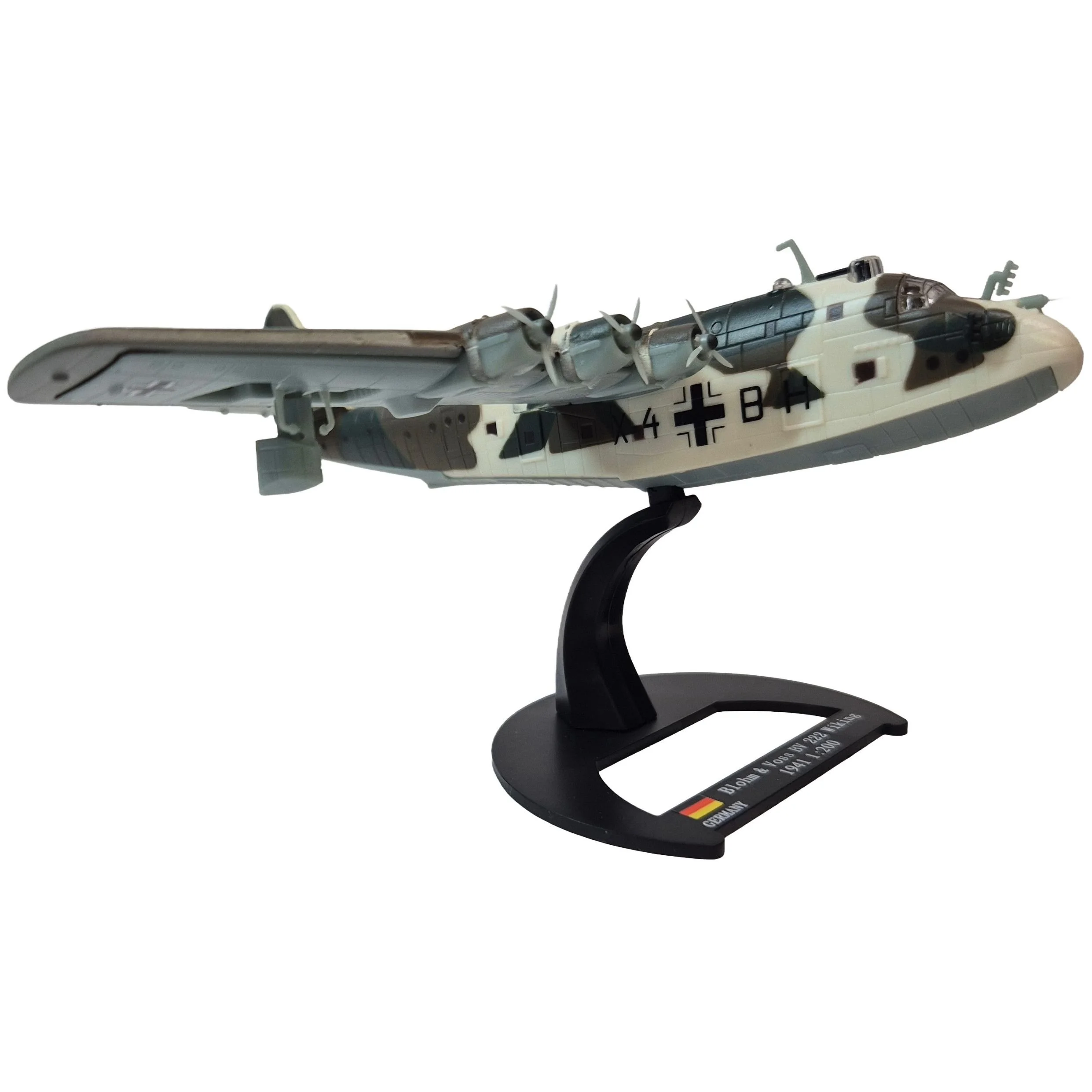 white-MAG PU05 Blohm & Voss BV 222 (1941) 05.JPG