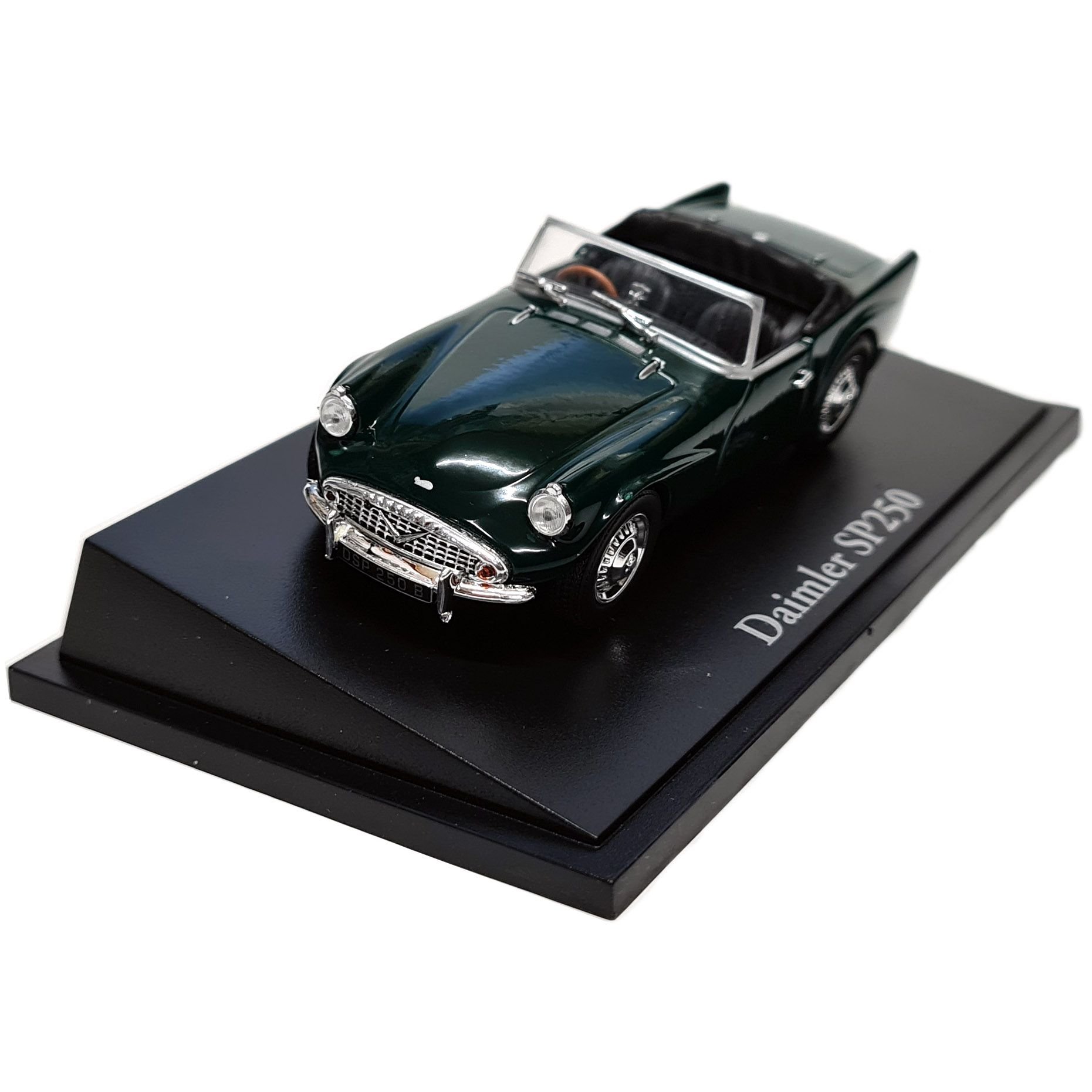 white-Daimler SP250 02.JPG