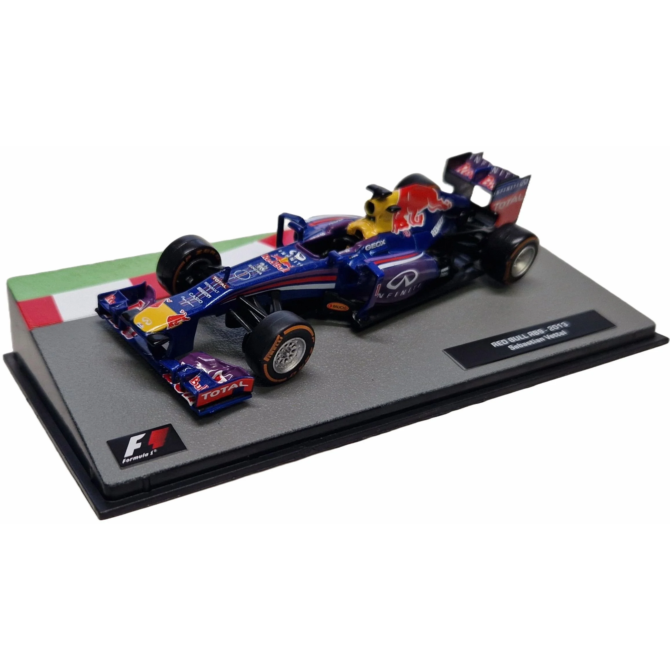 white-Red Bull RB9 - 2013 Sebastian Vettel 02.JPG