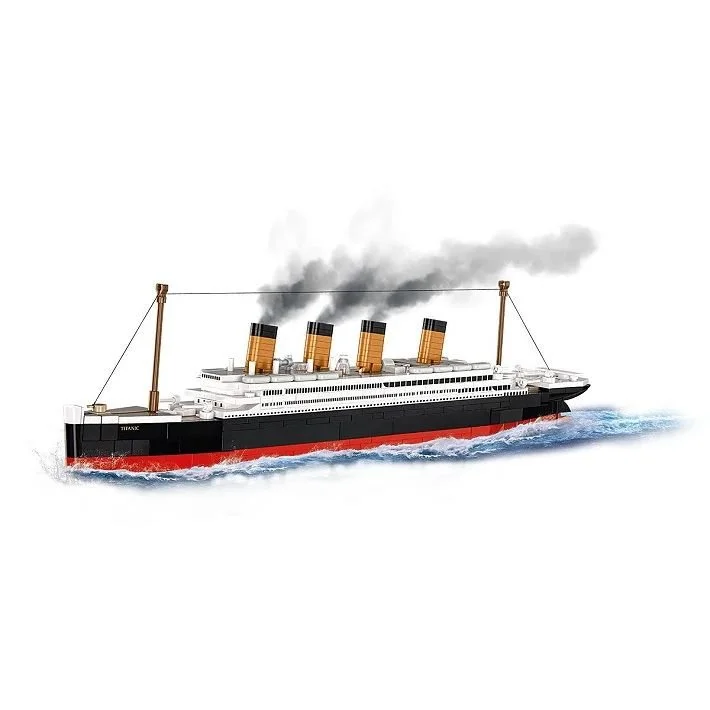 white-1680-rms-titanic-scene-front.jpg