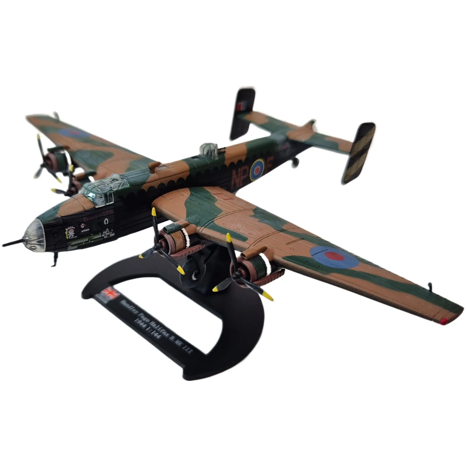 white-MAG PU11 Handley Page Halifax B.MK III (1944) 07.JPG