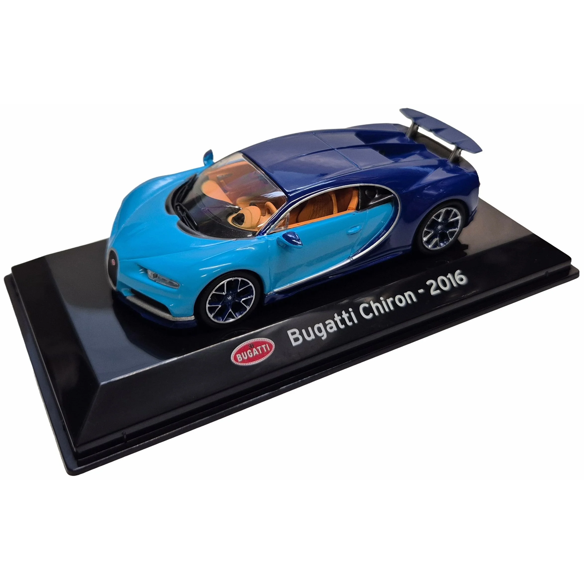 white-MAG PF03 Bugatti Chiron 2016 02.JPG