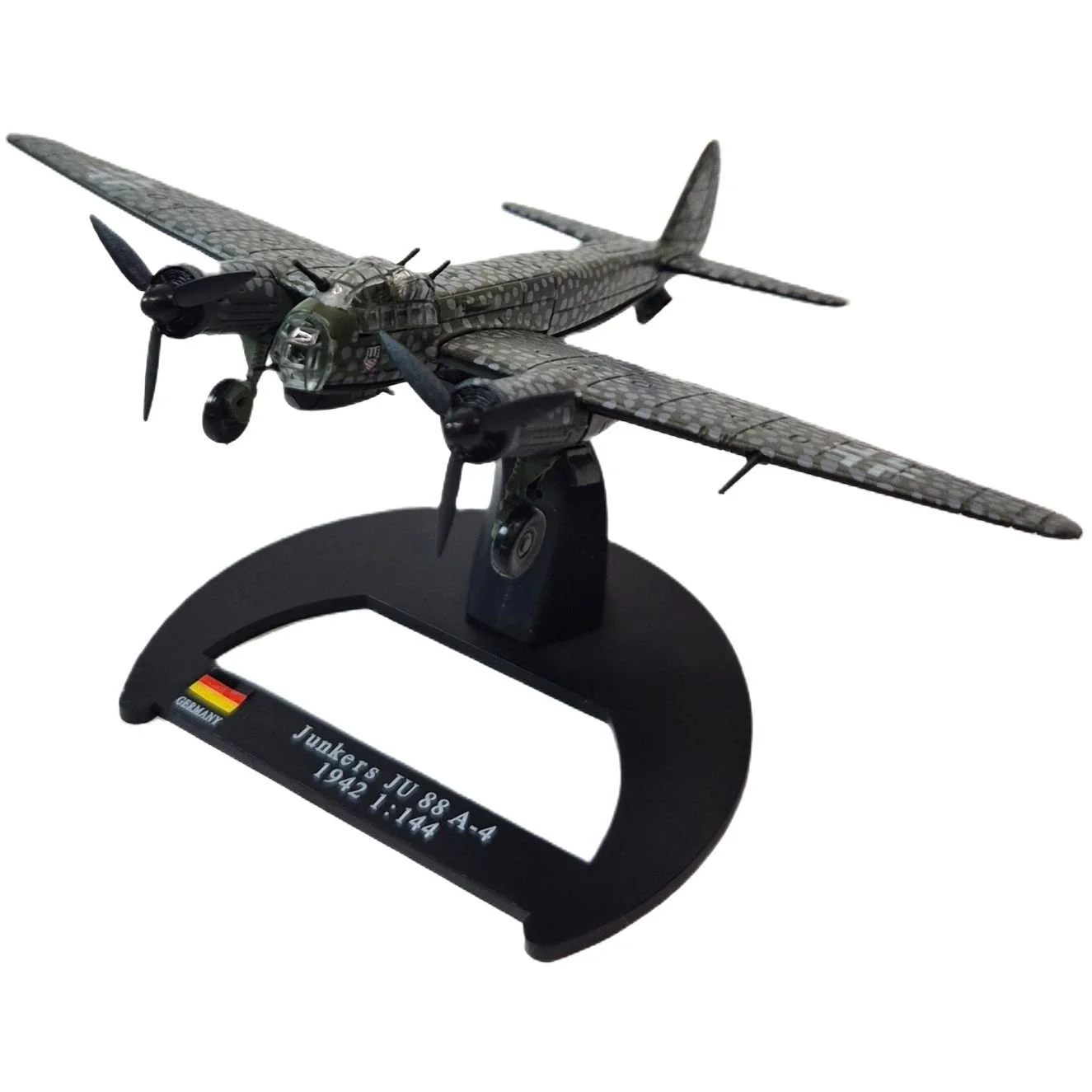 white-MAG PU03 Junkers Ju 88 A-4 (1942) 04.JPG