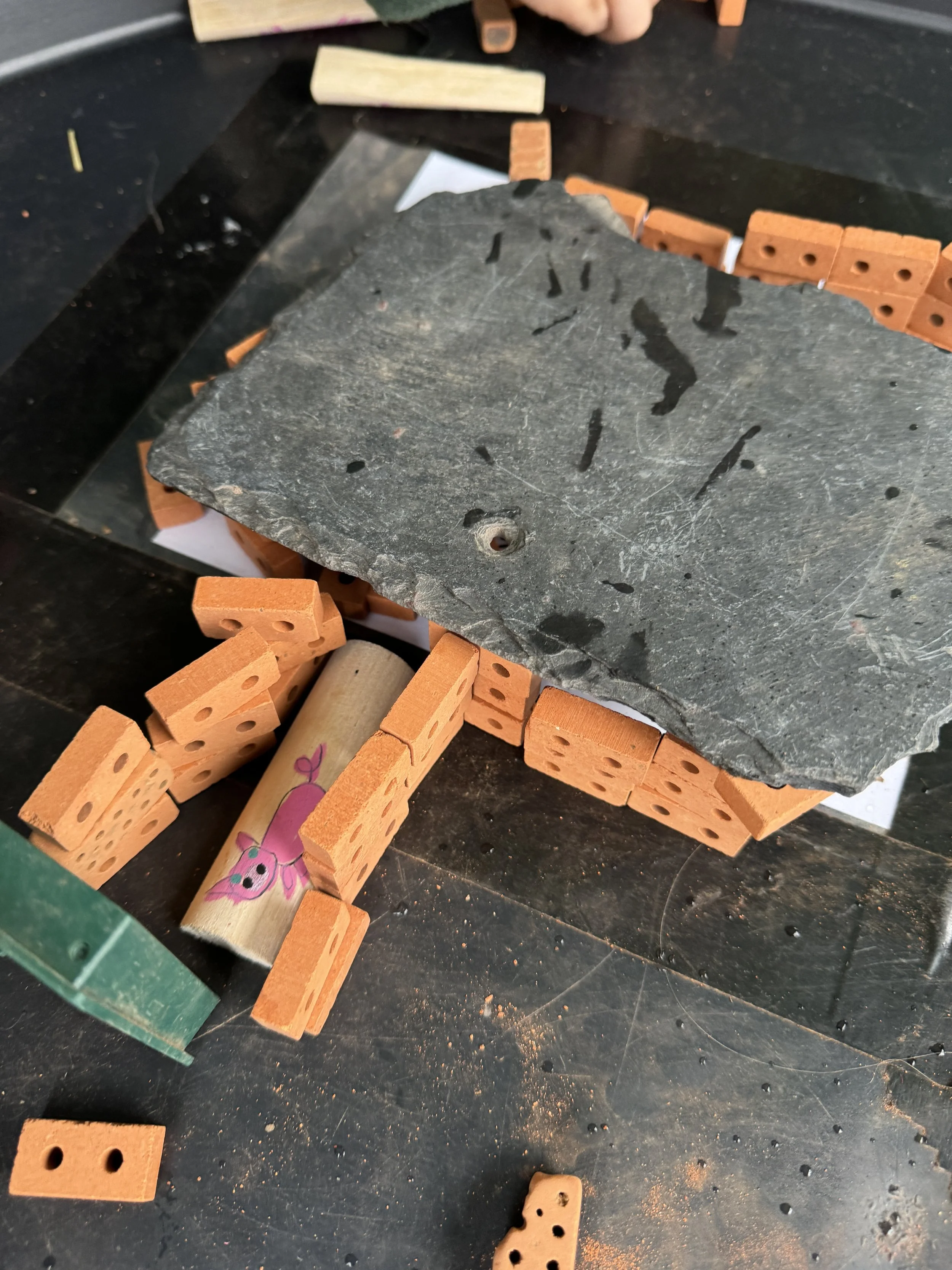 Pig brick house.JPG