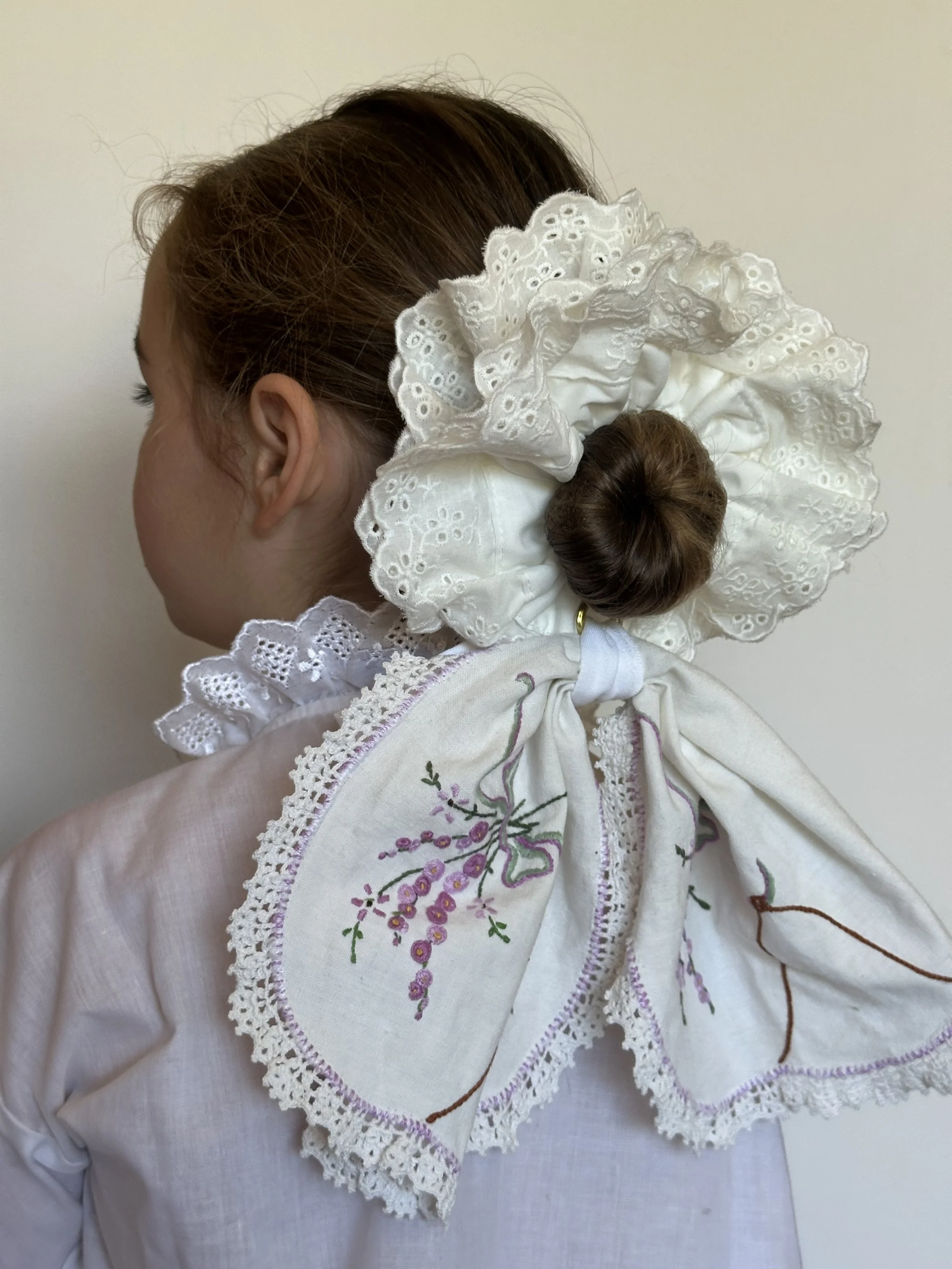 Heirloom Bow Scrunchie - Teacup Dreamer