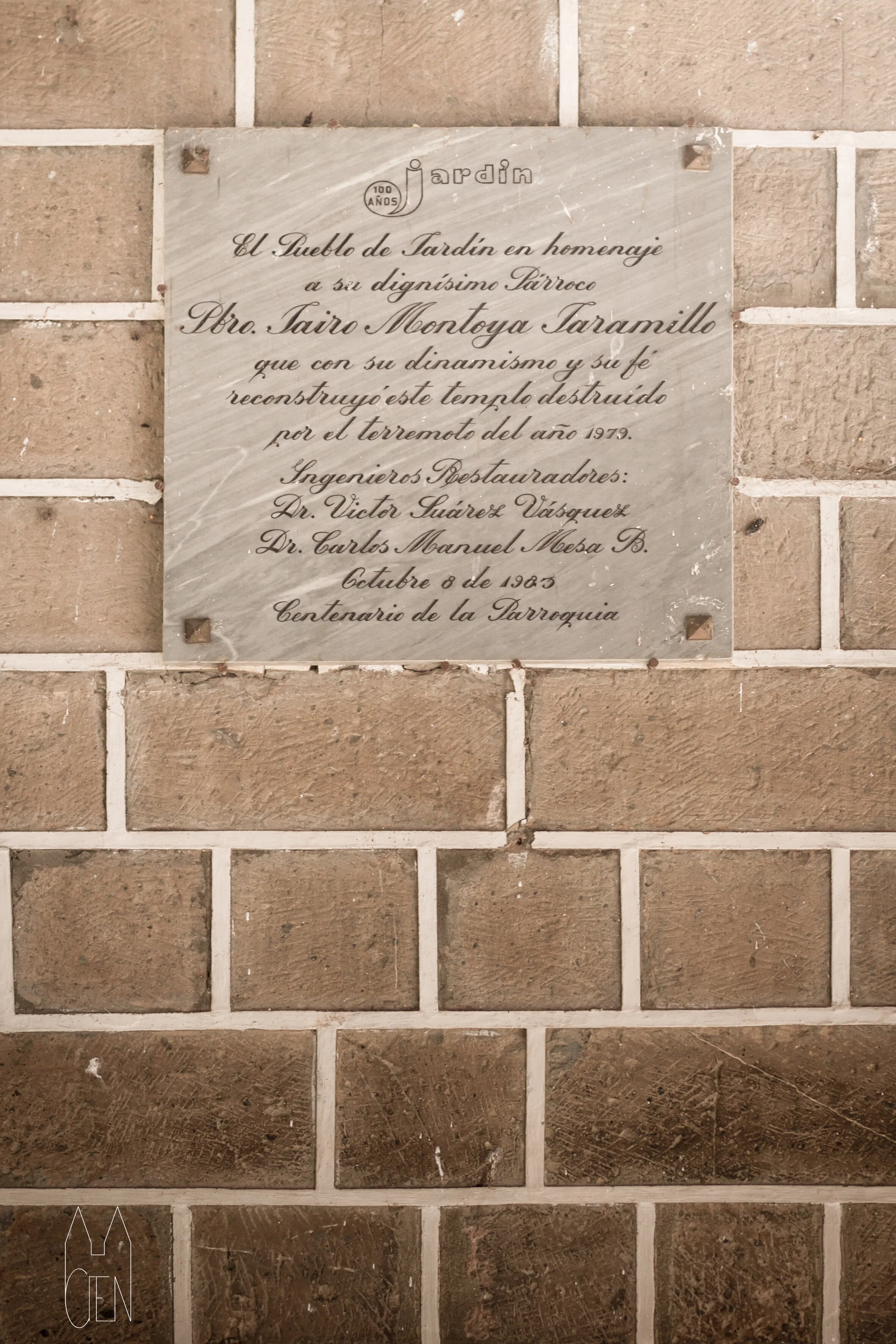 placa reconstrucción.jpg