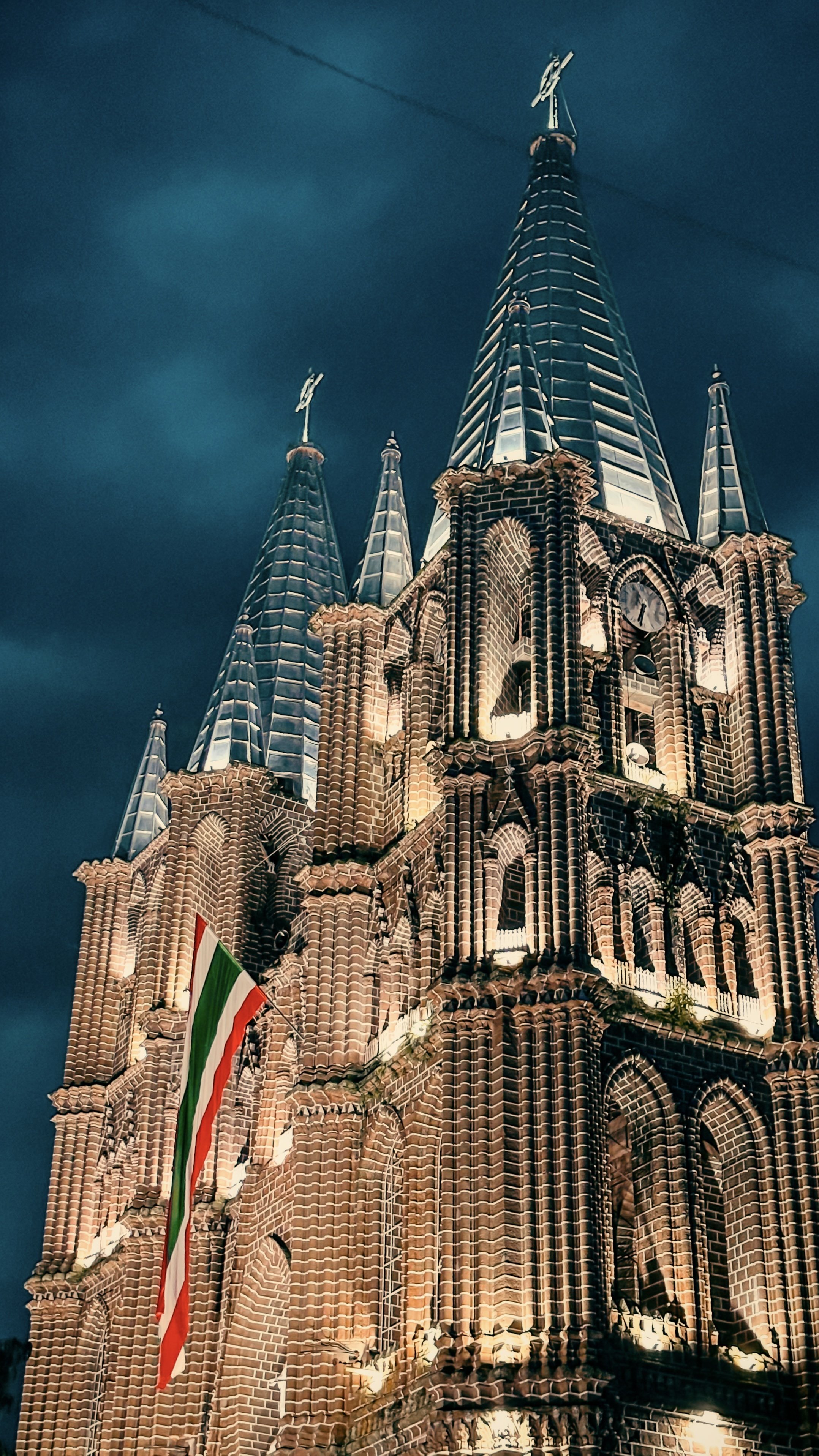 Fiat Lux. Basílica Menor Inmaculada. Jardín Antioquia