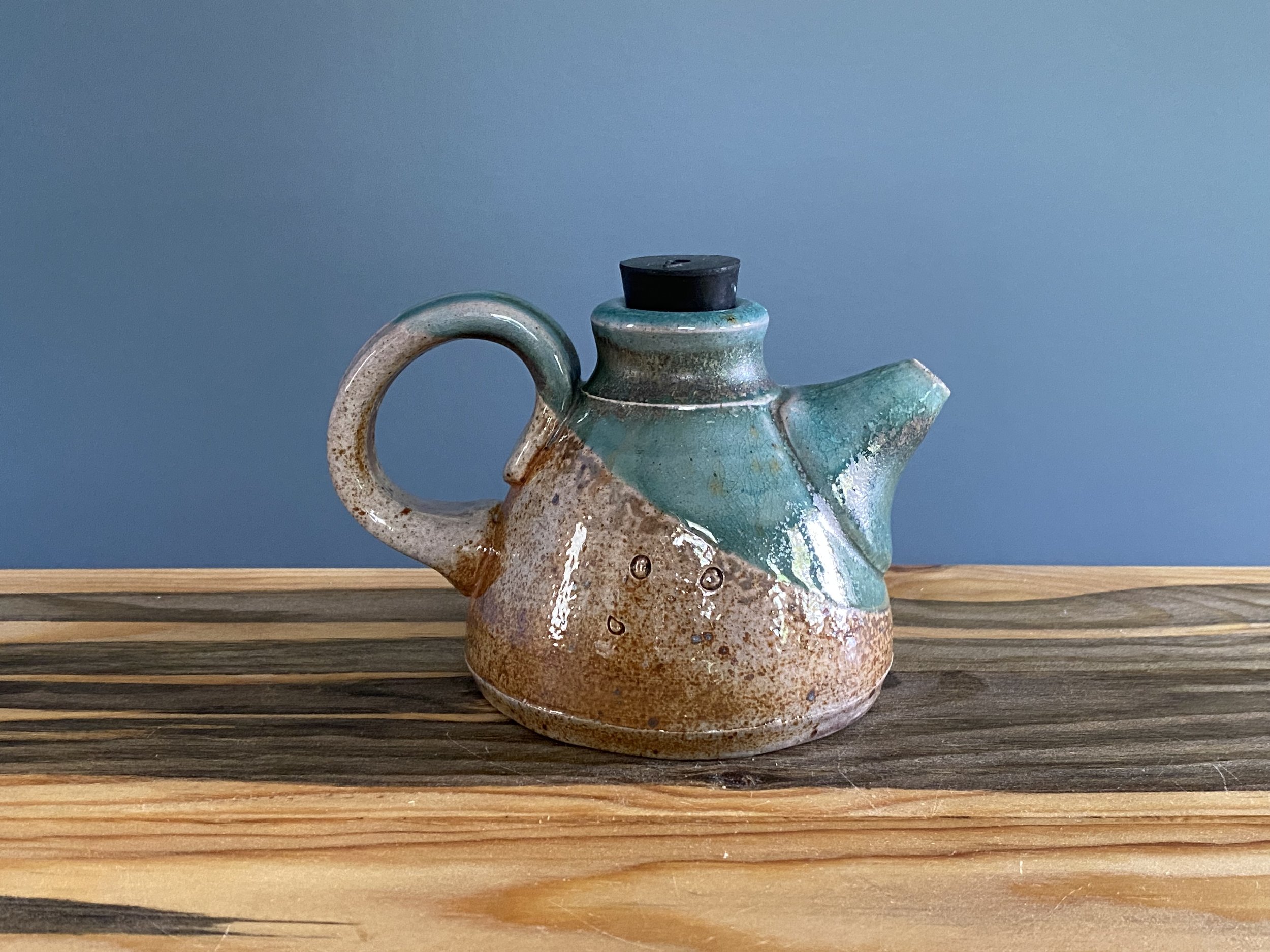 Cruet with copper glaze