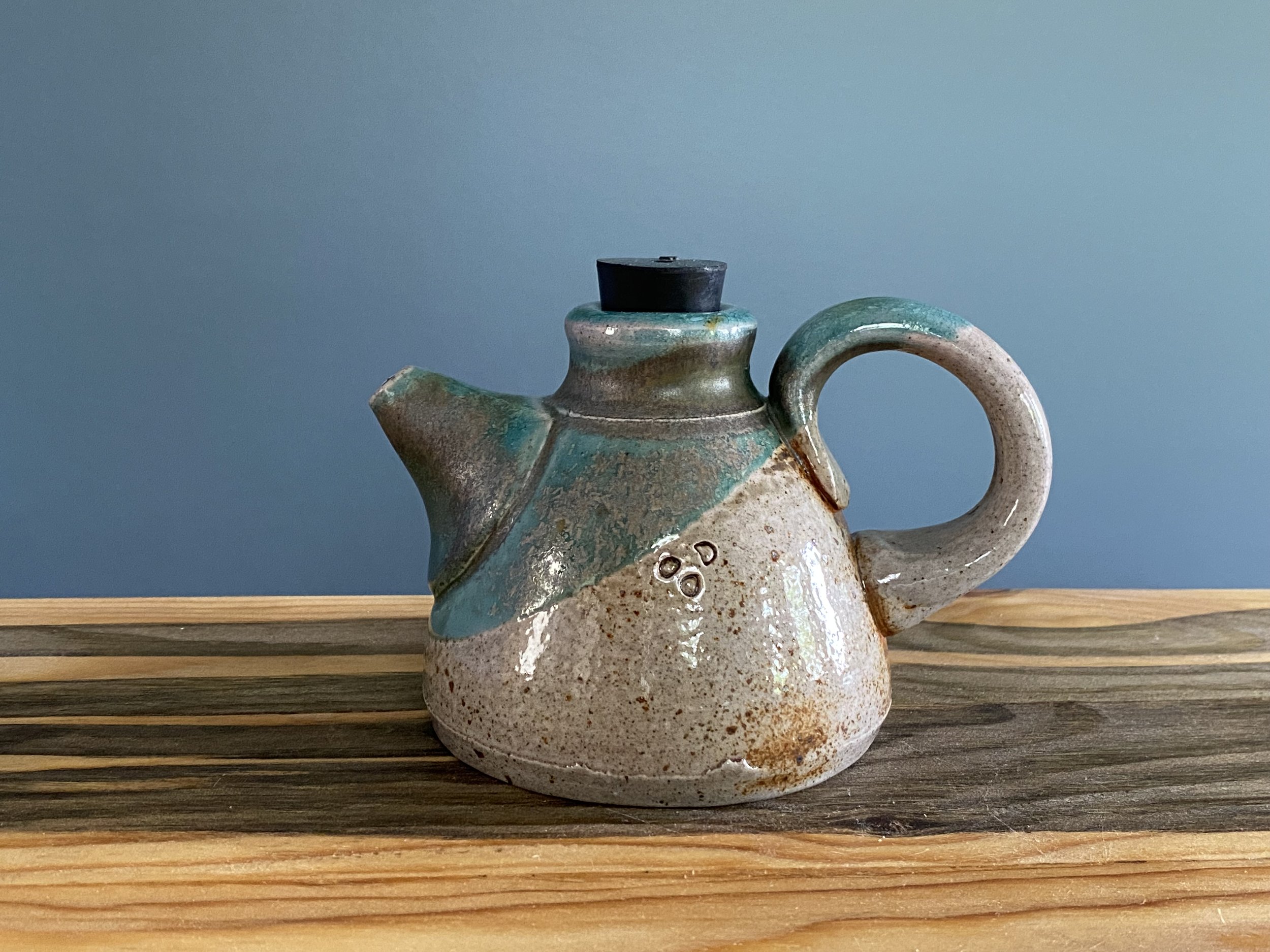 Cruet with copper glaze