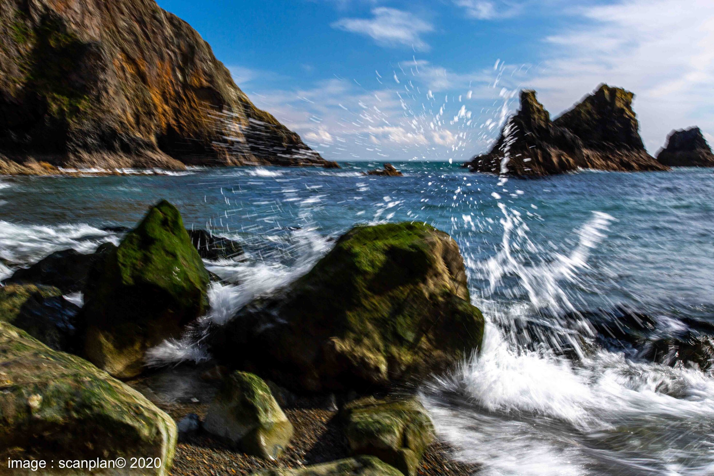 FSSTUFF HAWKS CLIFF 0421 spray 088A5072.jpg