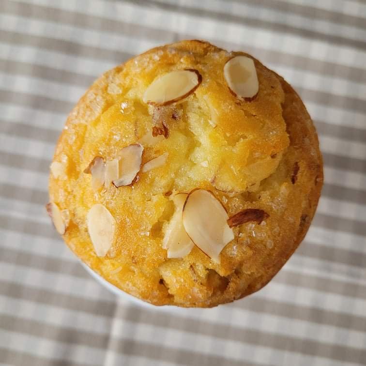 Almond Muffins (Baker's Dozen)