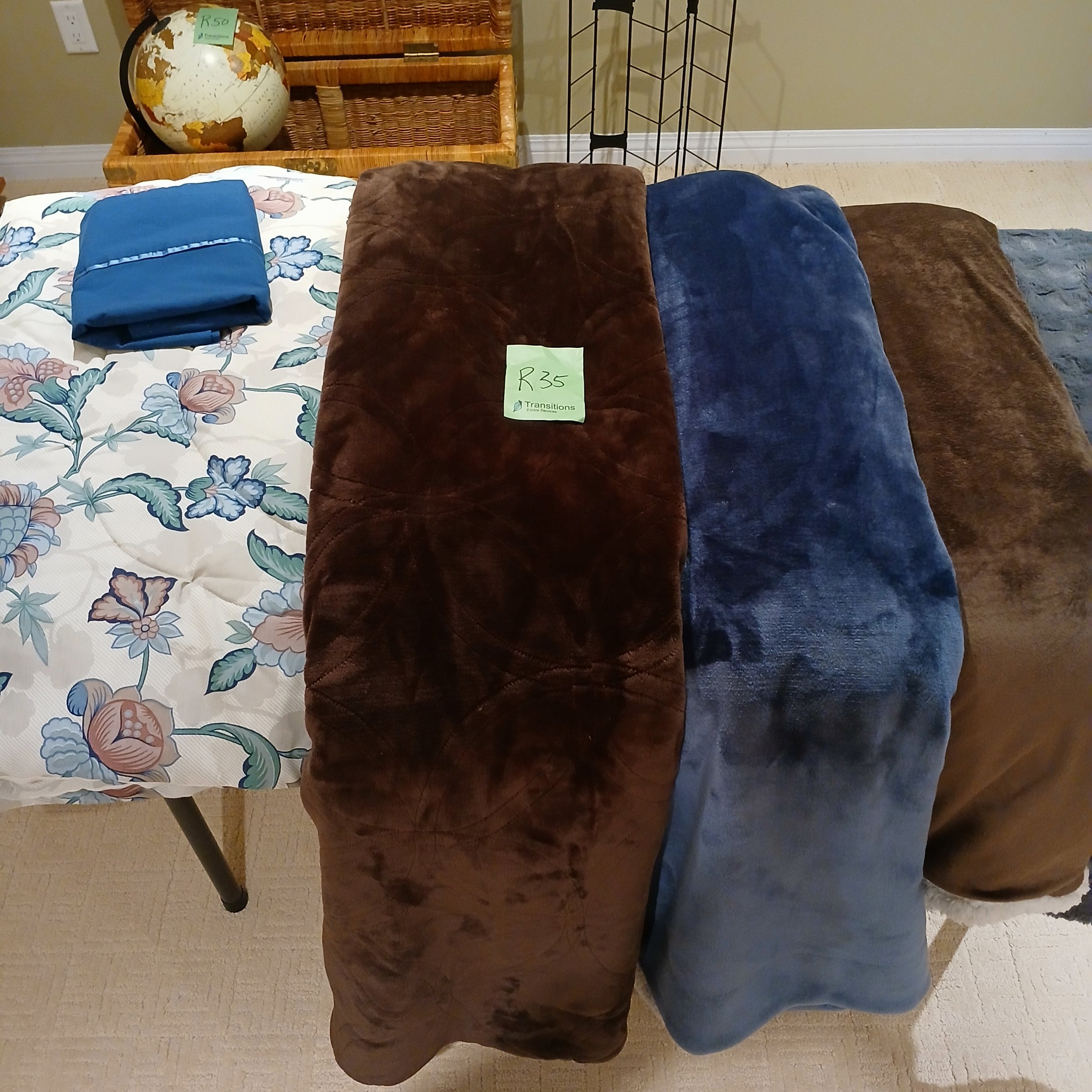 Comfy Bedding and Blankets