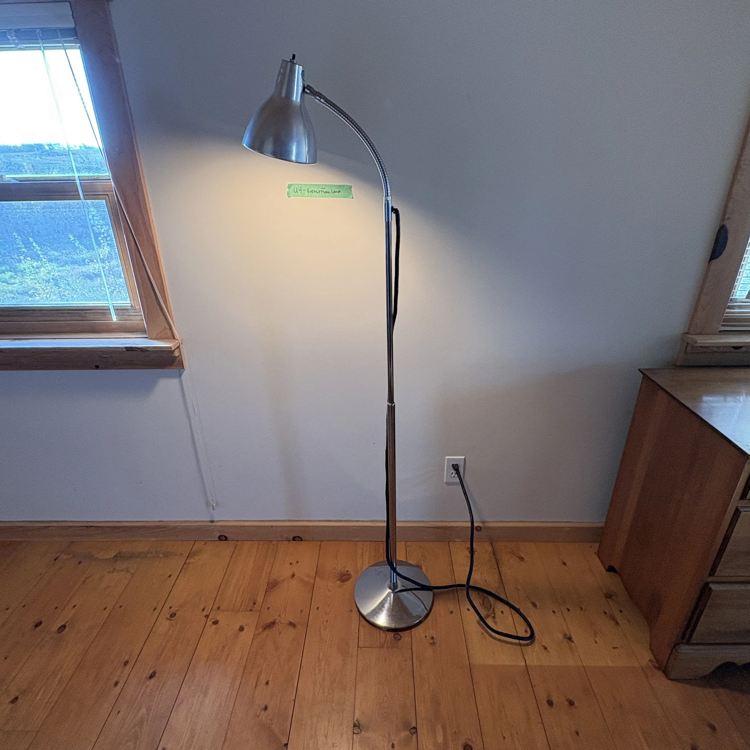 Underwriters Laboratories Telescoping Chrome Goose Neck Lamp