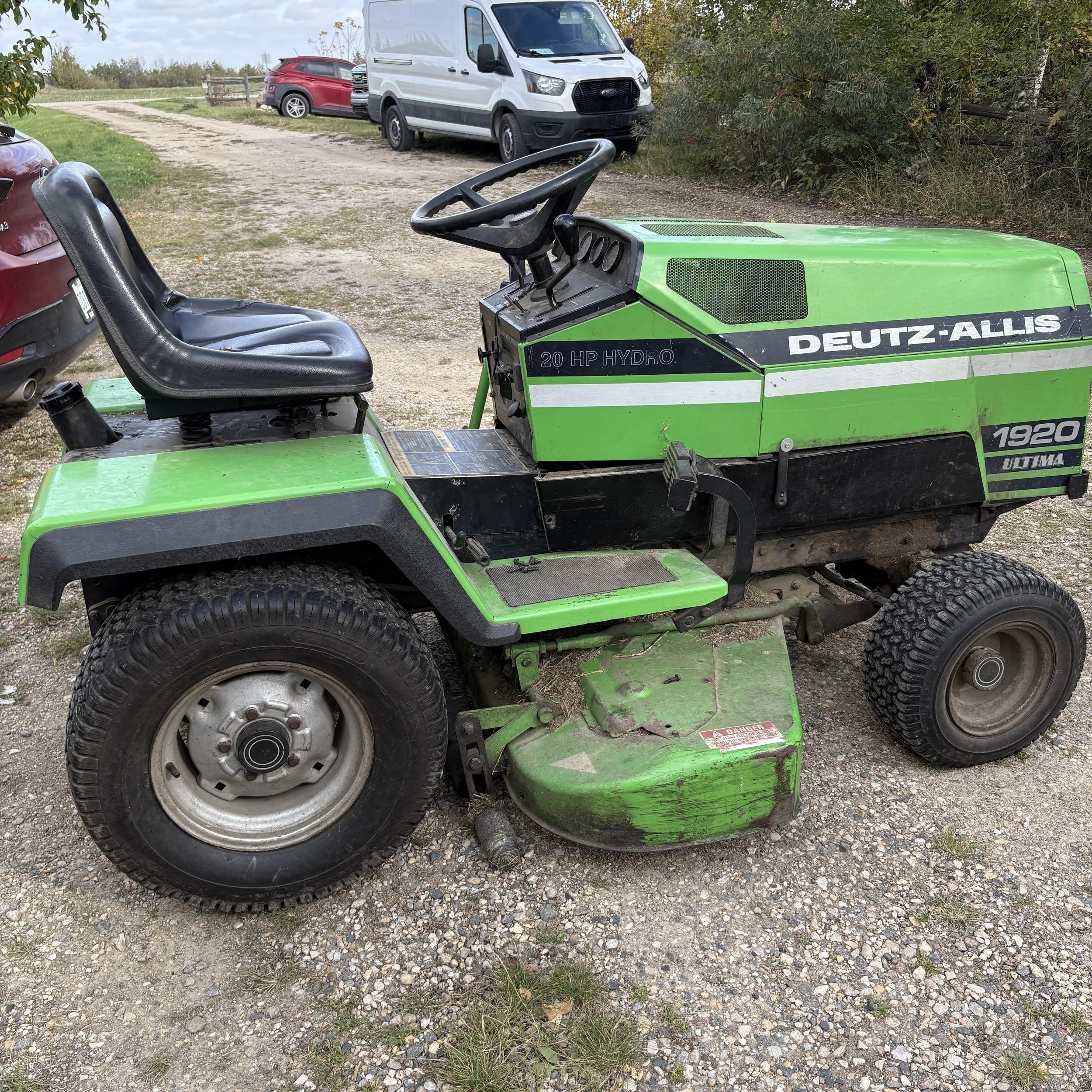 Deutz-Allis Riding Mower