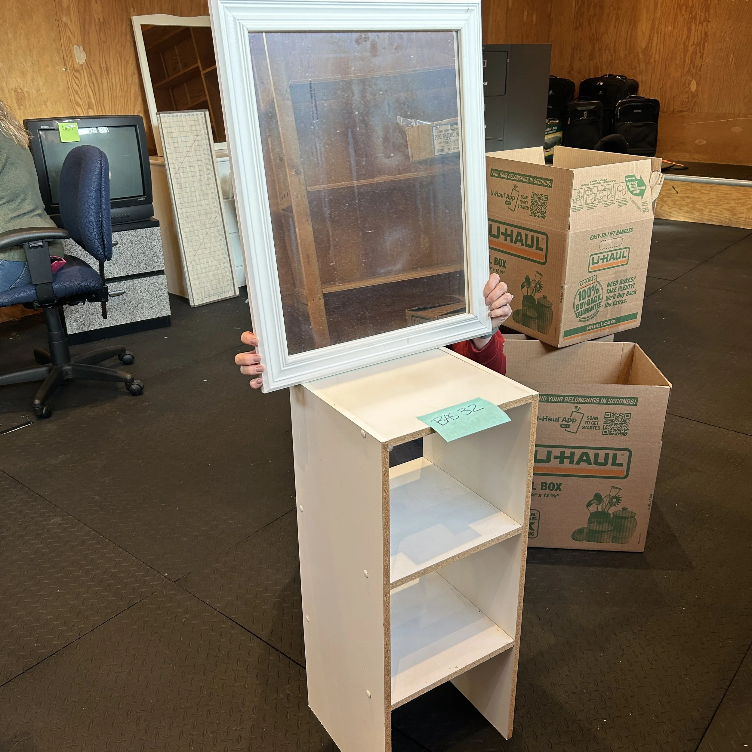 White Shelf w/ Mirror