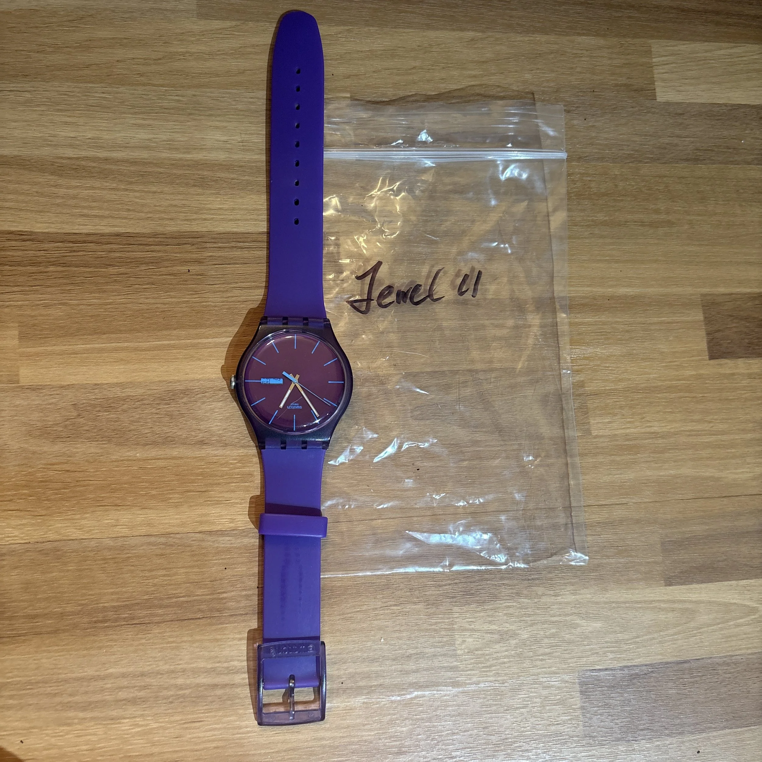 Swatch Purple Rebel SUOV702
