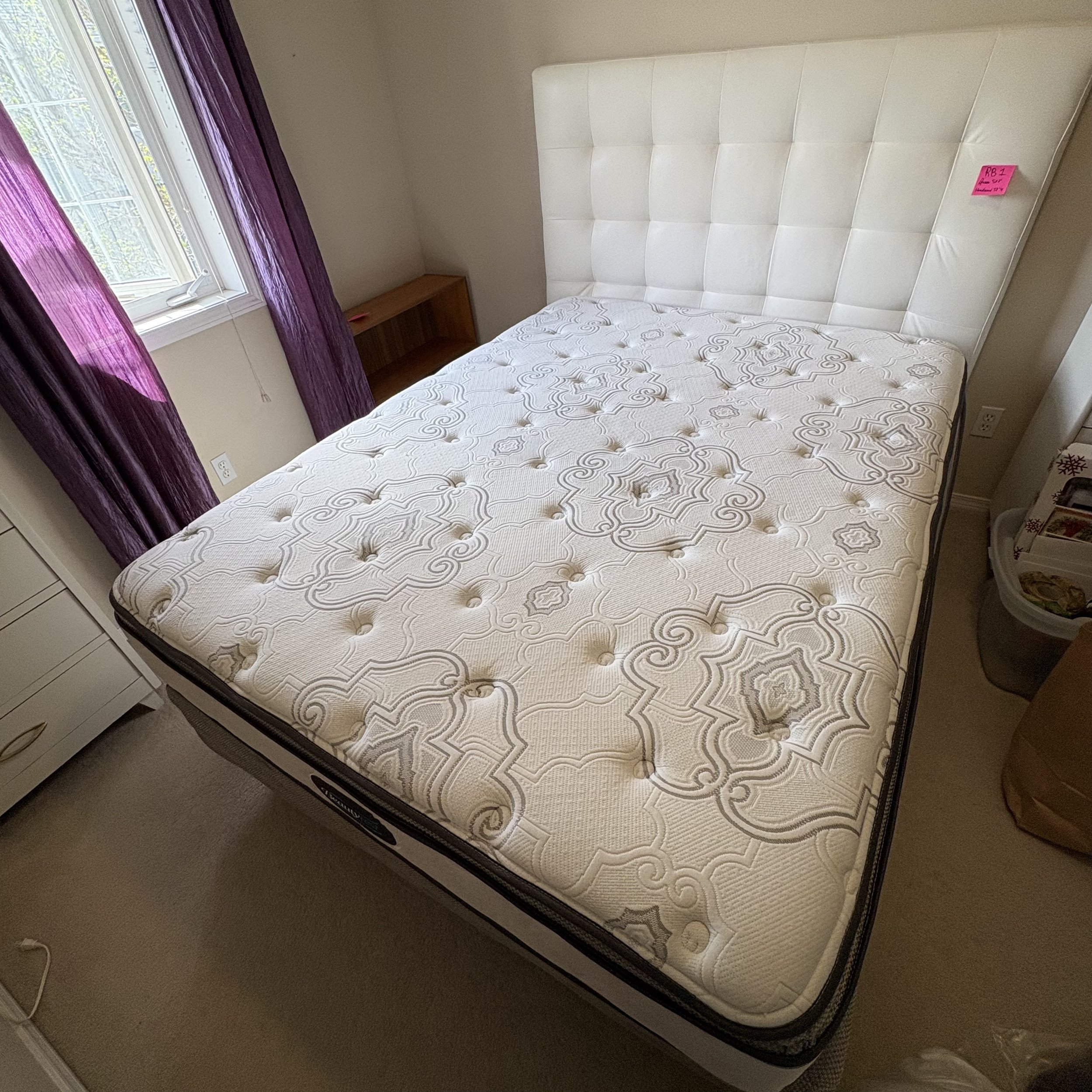 Queen Bed I