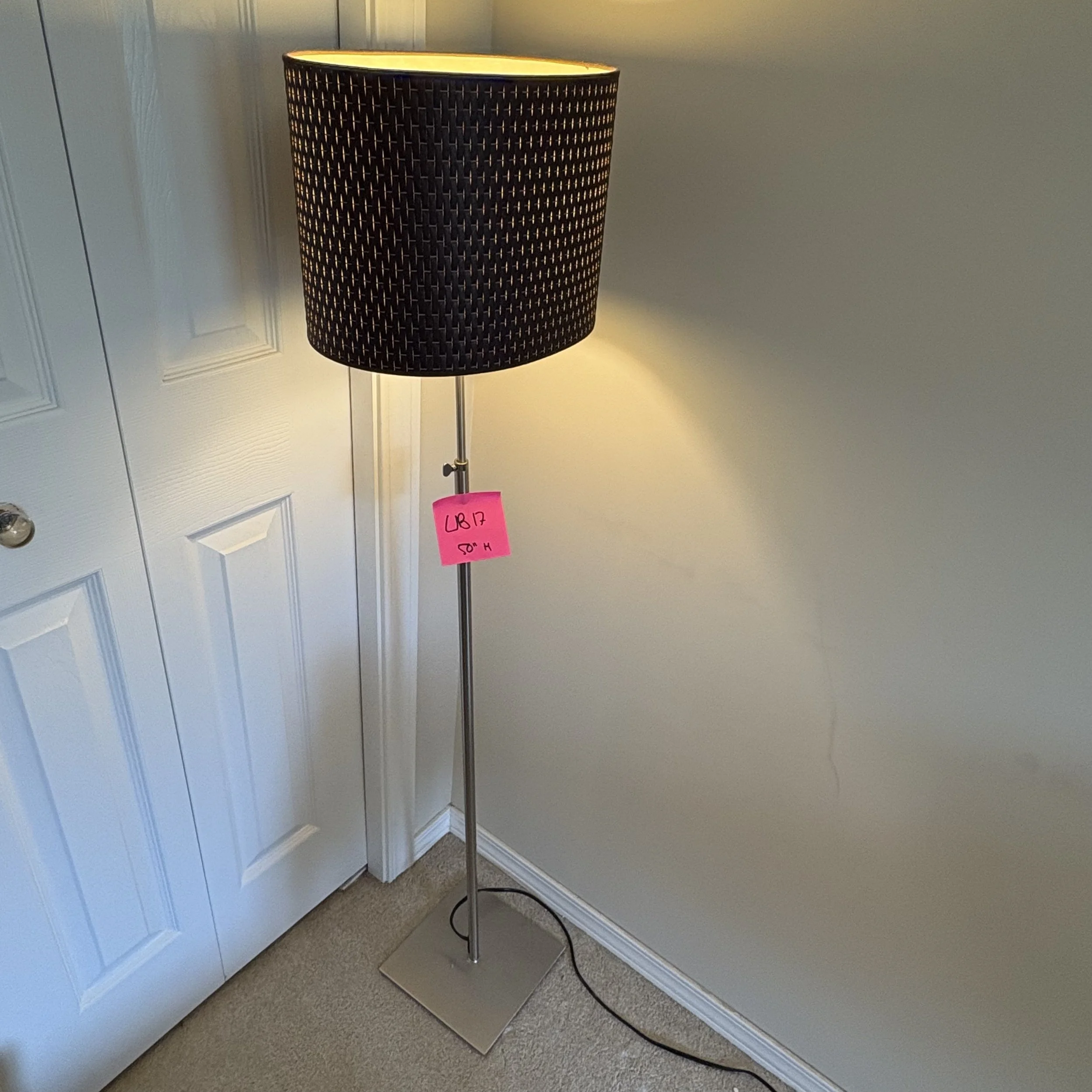 Lamp with Wicker-style Shade