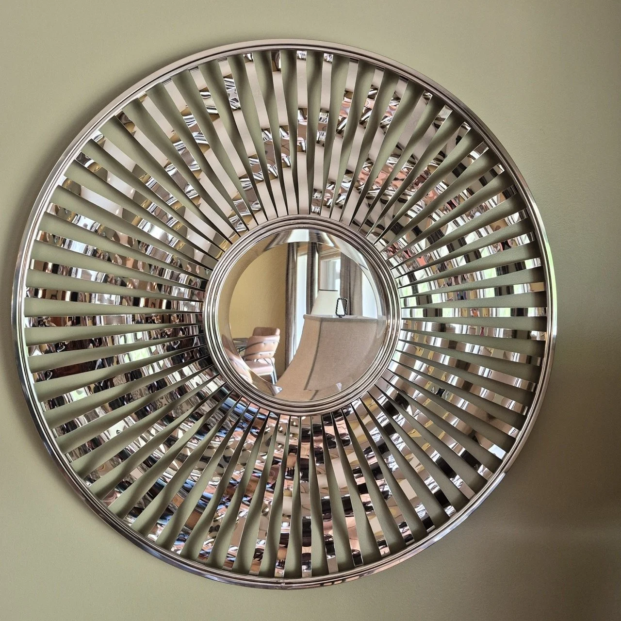 Decorative Ren-Wil Metal Decor Mirror