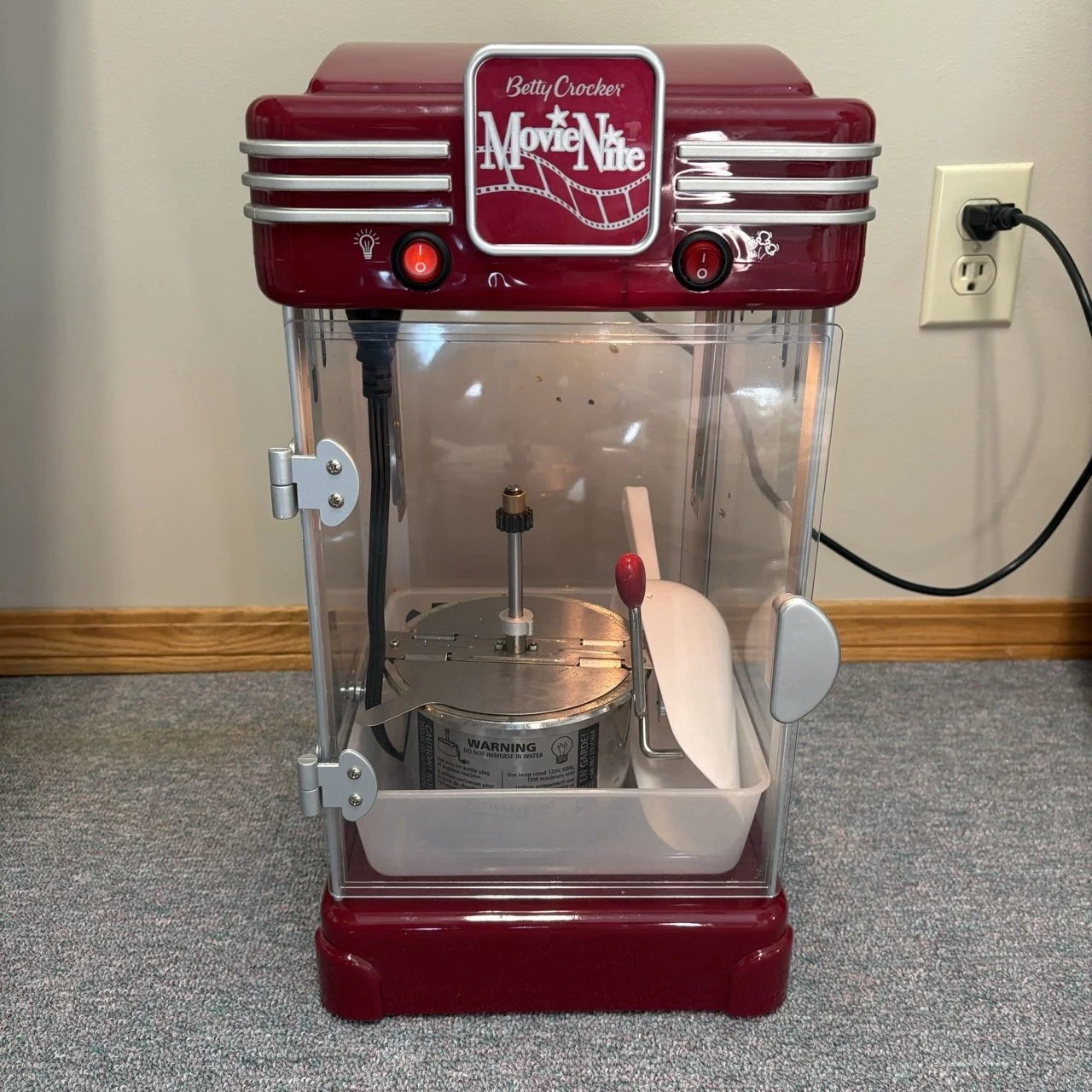 Betty Crocker Movie Night Popcorn Maker