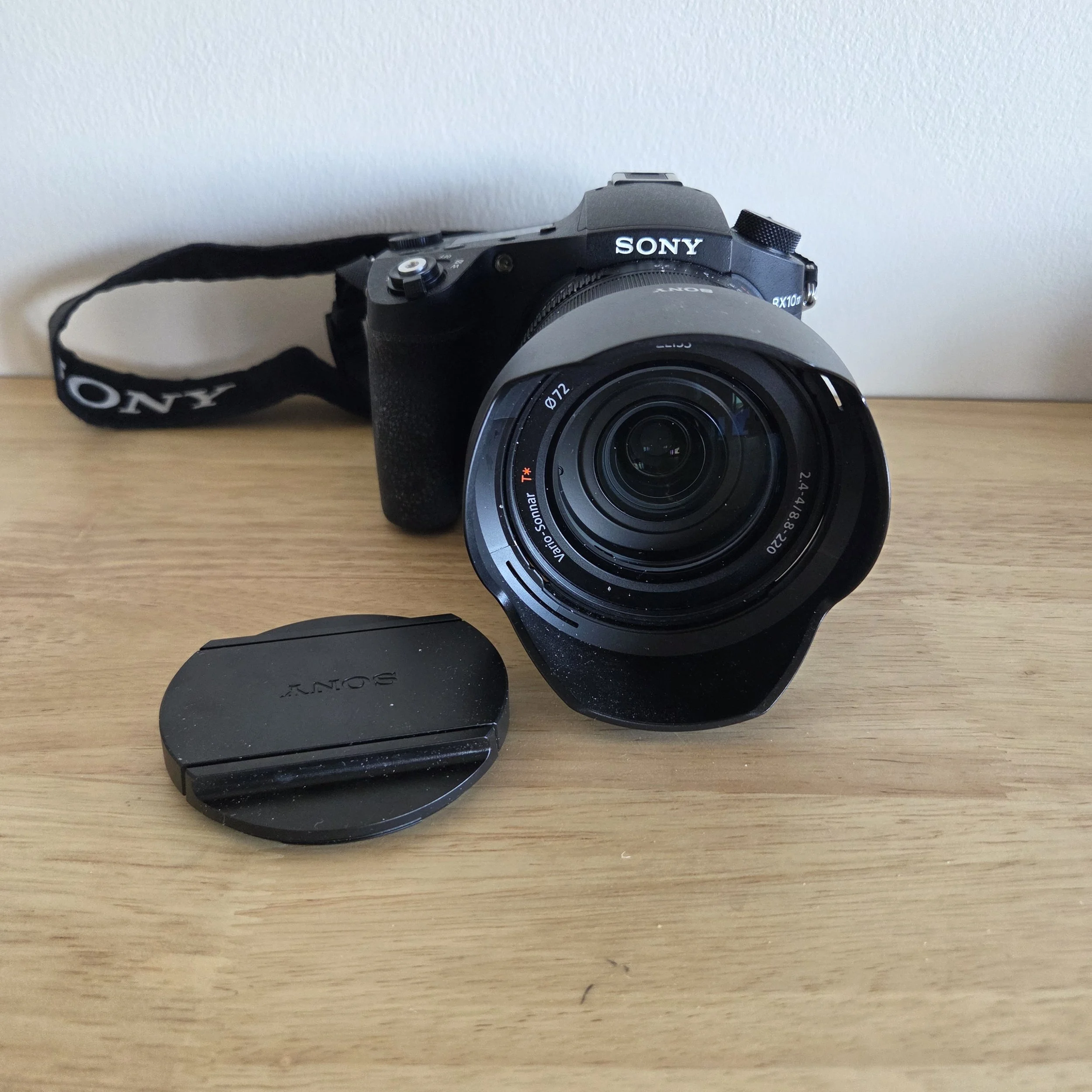 Sony RX10 IV w/ Vario-Sonnar Lens