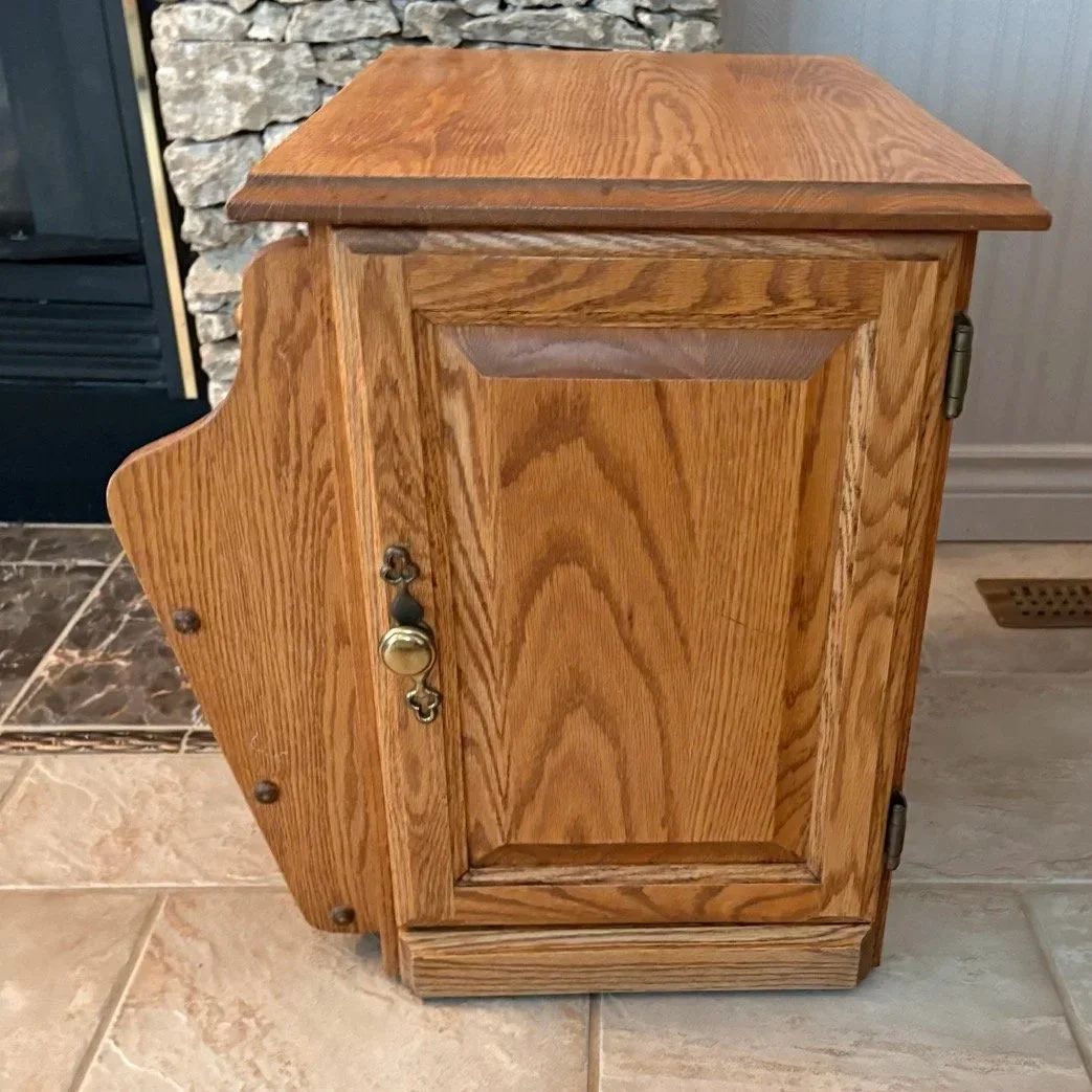 Wooden End Table w/ Book Holder