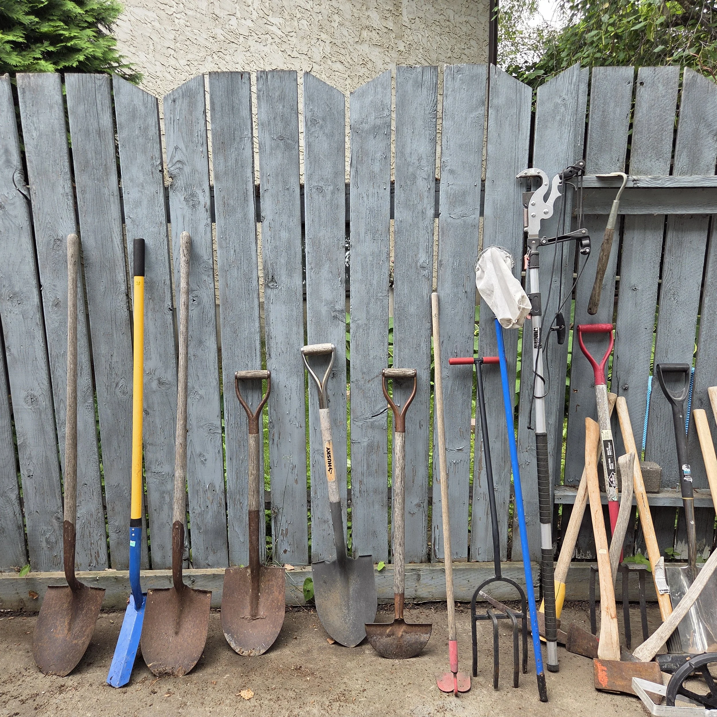 Yard Hand Tools