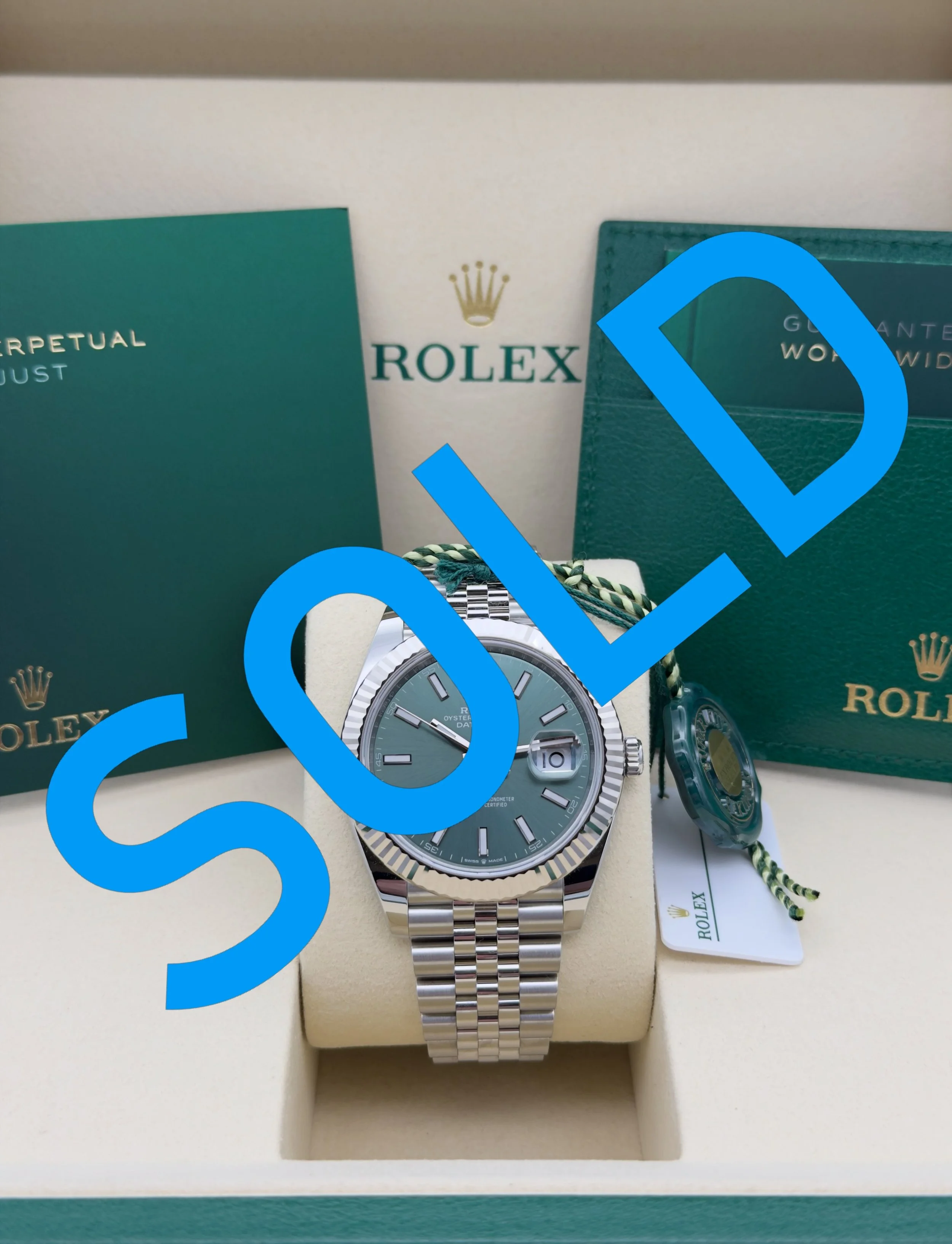 SOLD!🔥2026 Rolex &lsquo;Datejust 41&rsquo; with 18ct. white gold fluted bezel, Mint Green dial fitted with the sought after jubilee link bracelet. Watch in new/unworn condition, sold as a full set🤩

Model: 126334

Year: July, 2026

Contents: Box, P