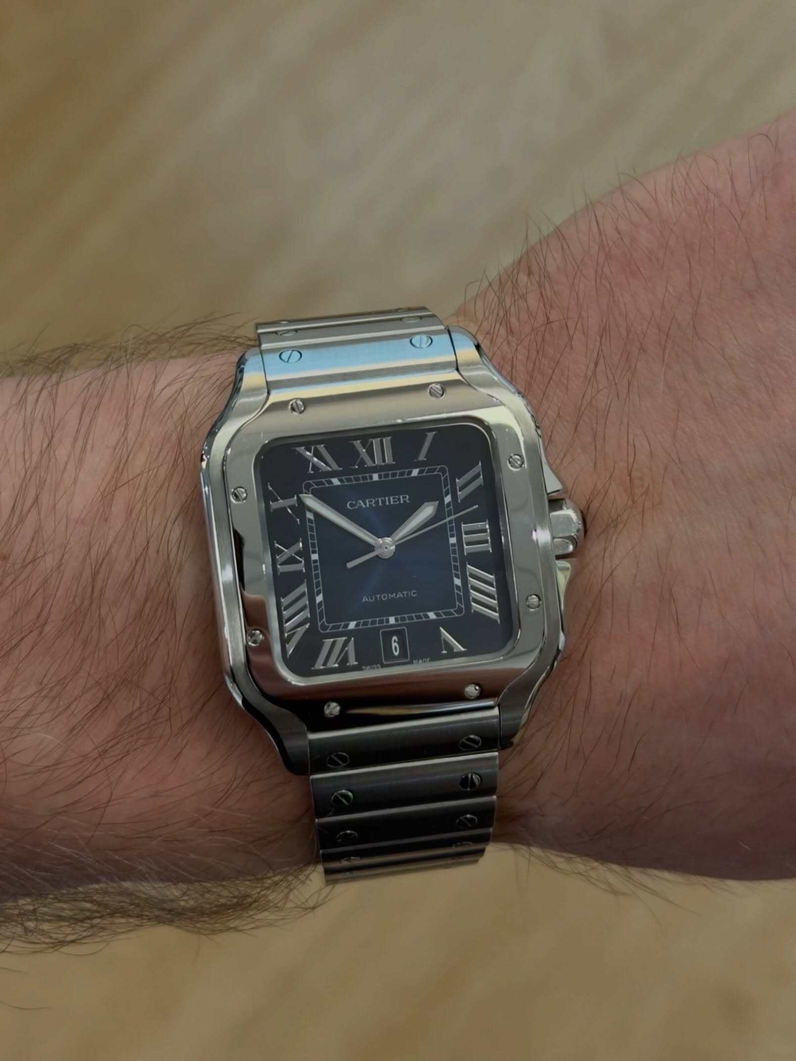 NEW ARRIVAL!🔥Cartier Santos Automatic Large Watch🤩

Beautiful Blue dial with roman numerals.

Stainless Steel case and integral bracelet with concealed folding clasp. 

Case Dimensions: 39.8mm x 47.5mm

Model Reference: WSSA0030

Year: March, 2022.