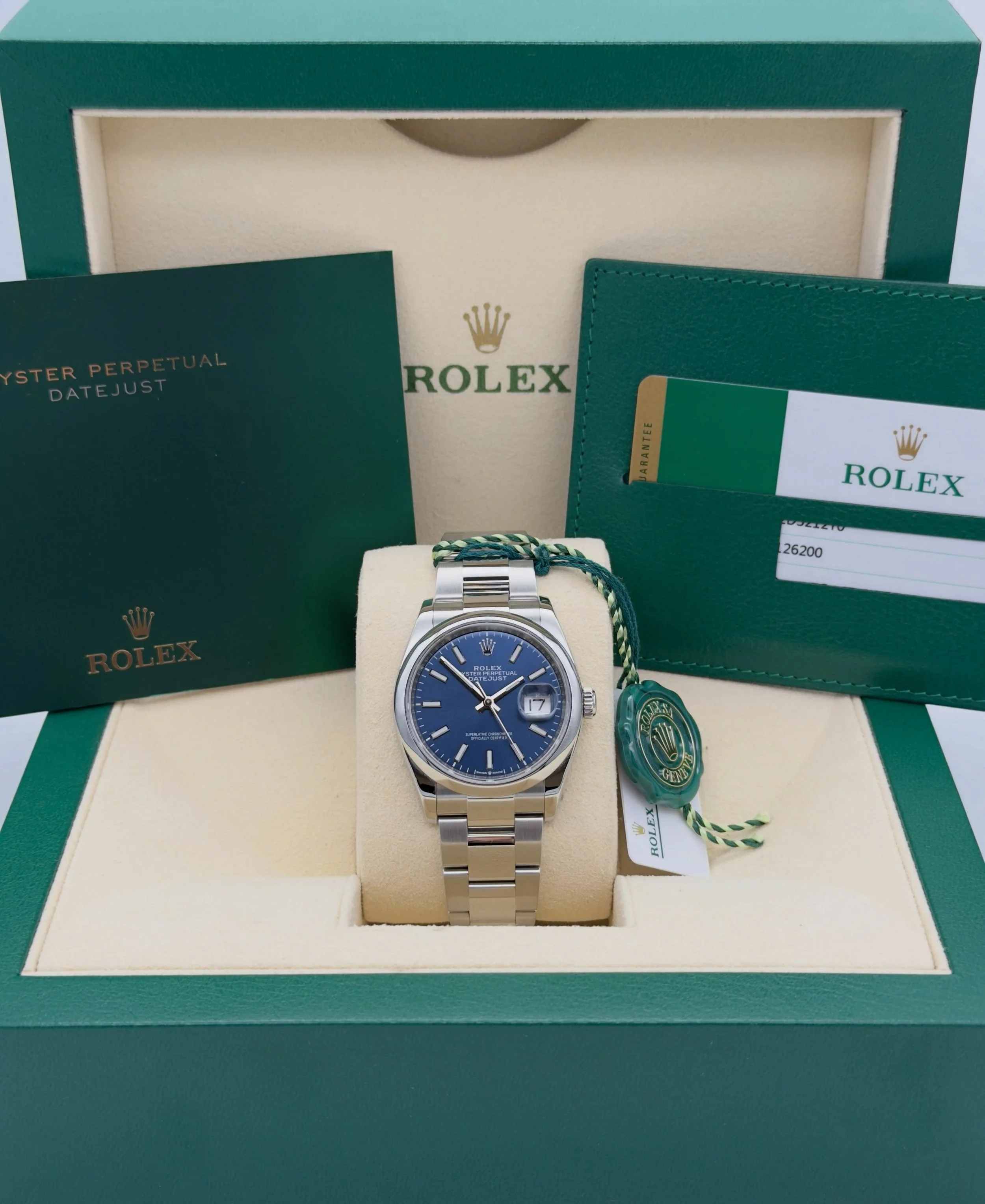 NEW ARRIVAL!🔥Rolex Datejust 36mm in Stainless Steel featuring Smooth Bezel, Blue baton dial, Oyster link bracelet. 

Model Reference: 126200.

Contents: Box, Papers &amp; Tags.

Year: August, 2019.

Excellent condition. 

📞01992 463 791
📧info@garn