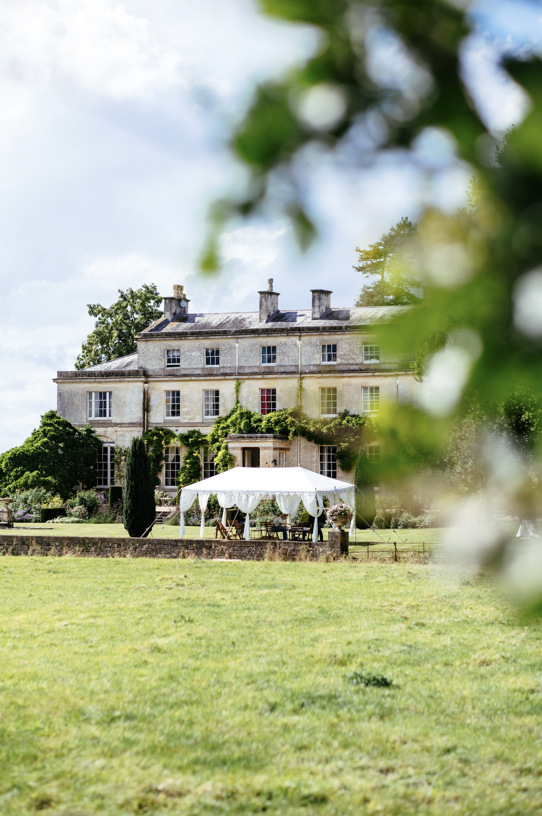 Alexander Burton Wedding Photographer Country House.png
