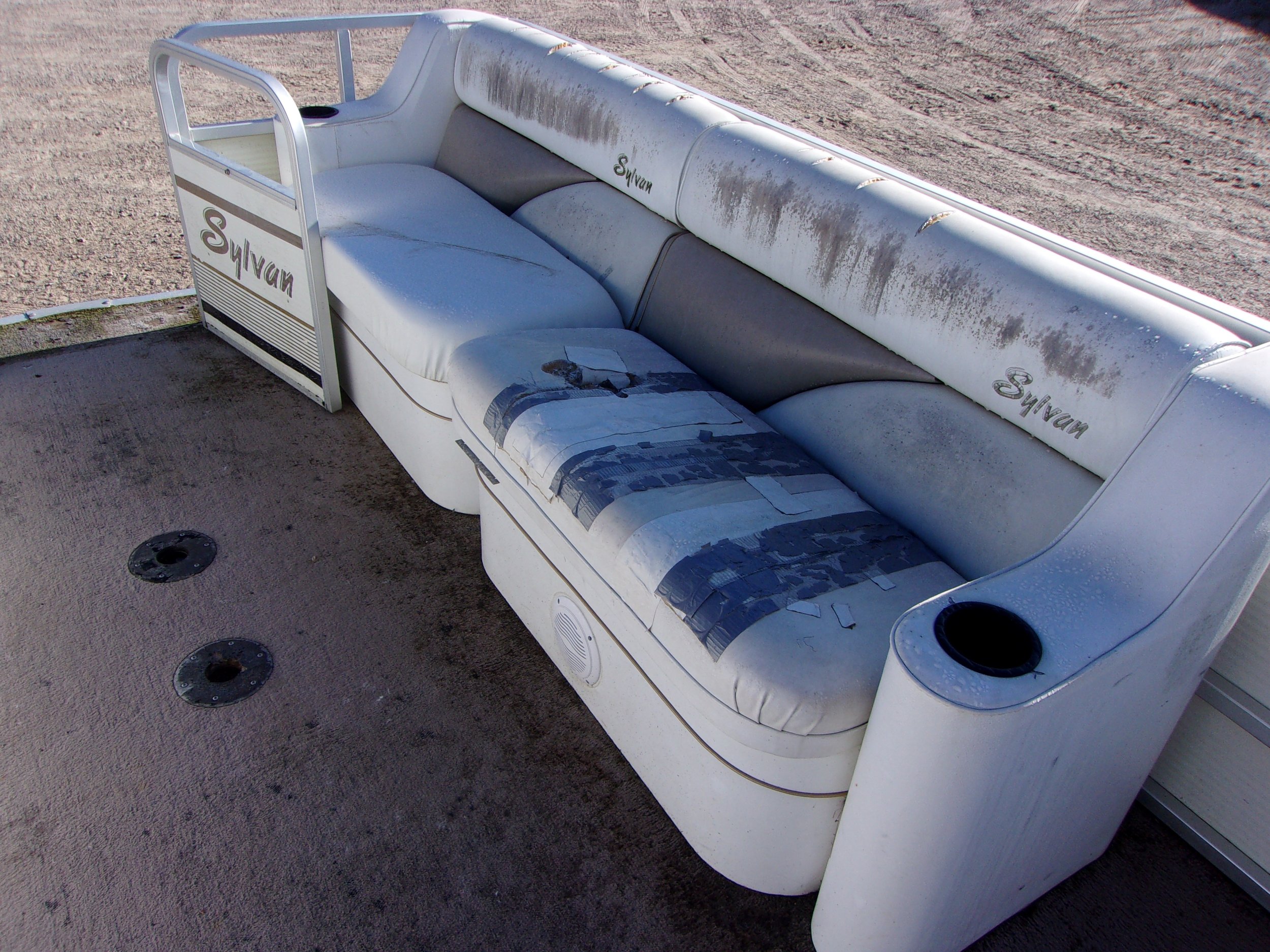 1995 Sylvan 60HP Evinrude 12.jpg