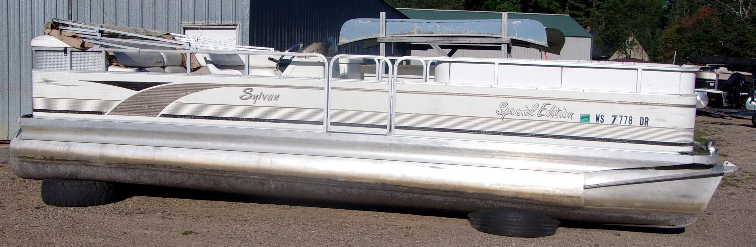 1995 Sylvan 60HP Evinrude 1.jpg