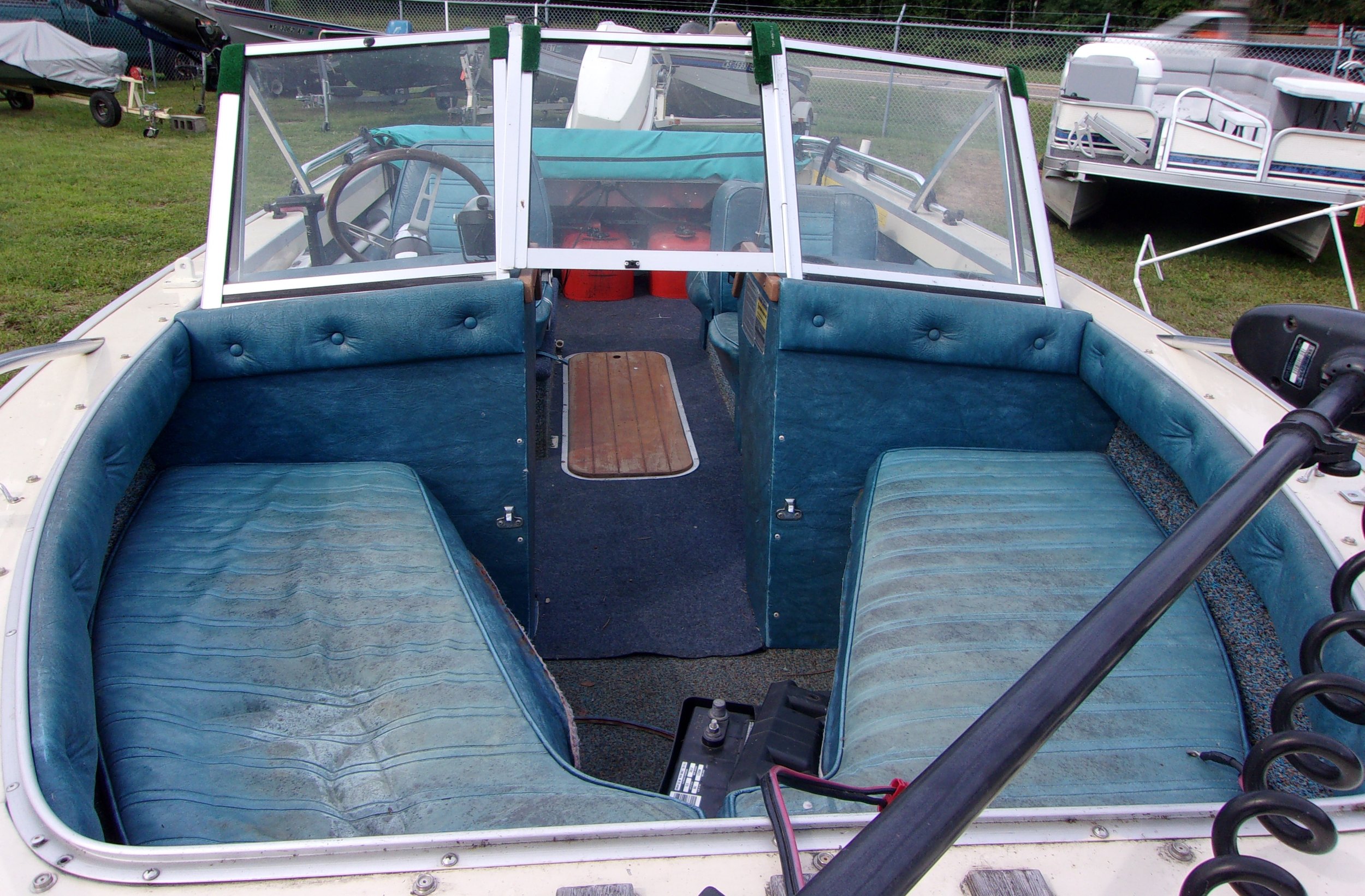 1985 StarCraft SS160 - 1983 75 Johnson 7.JPG