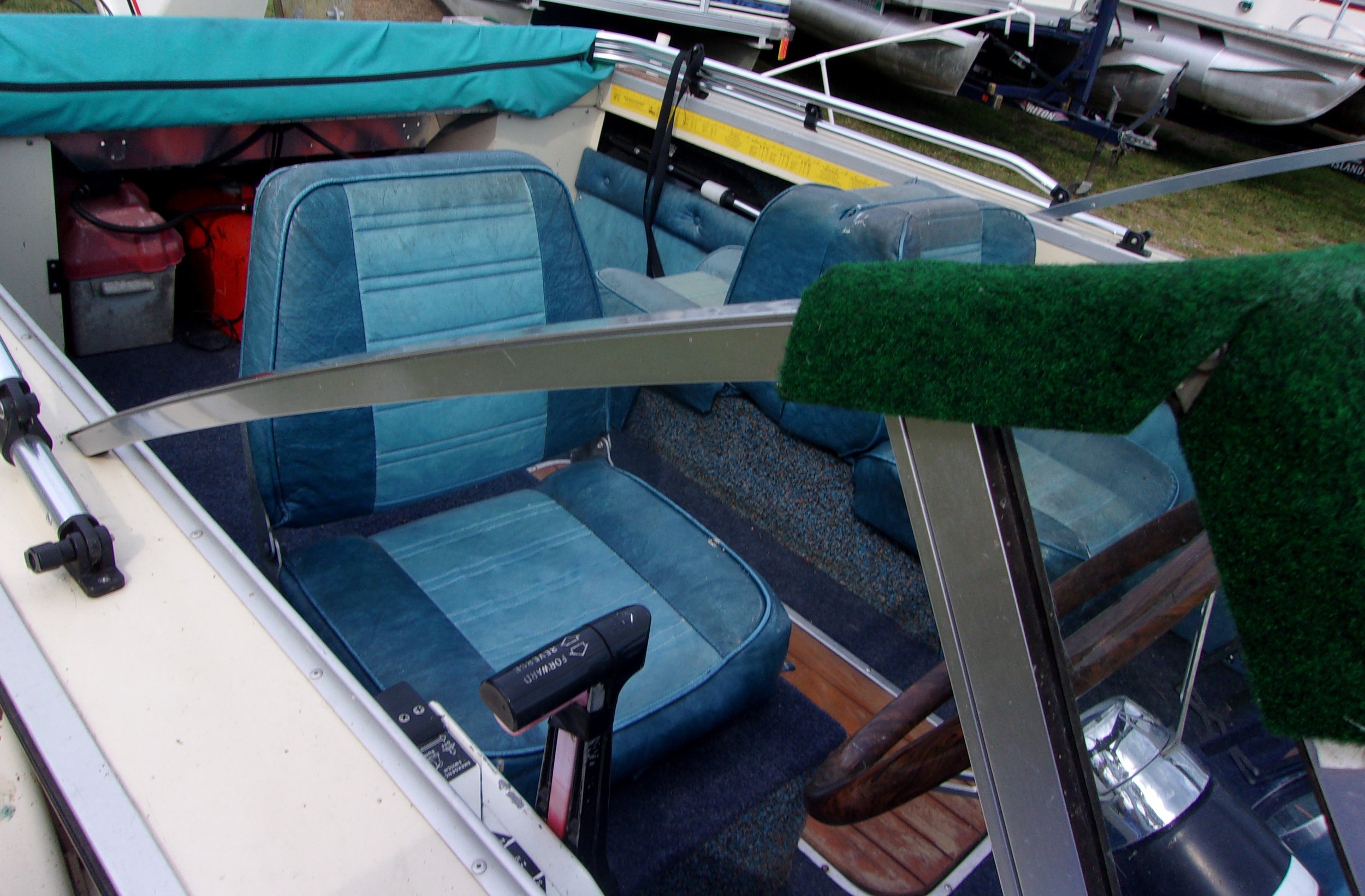 1985 StarCraft SS160 - 1983 75 Johnson 6.JPG