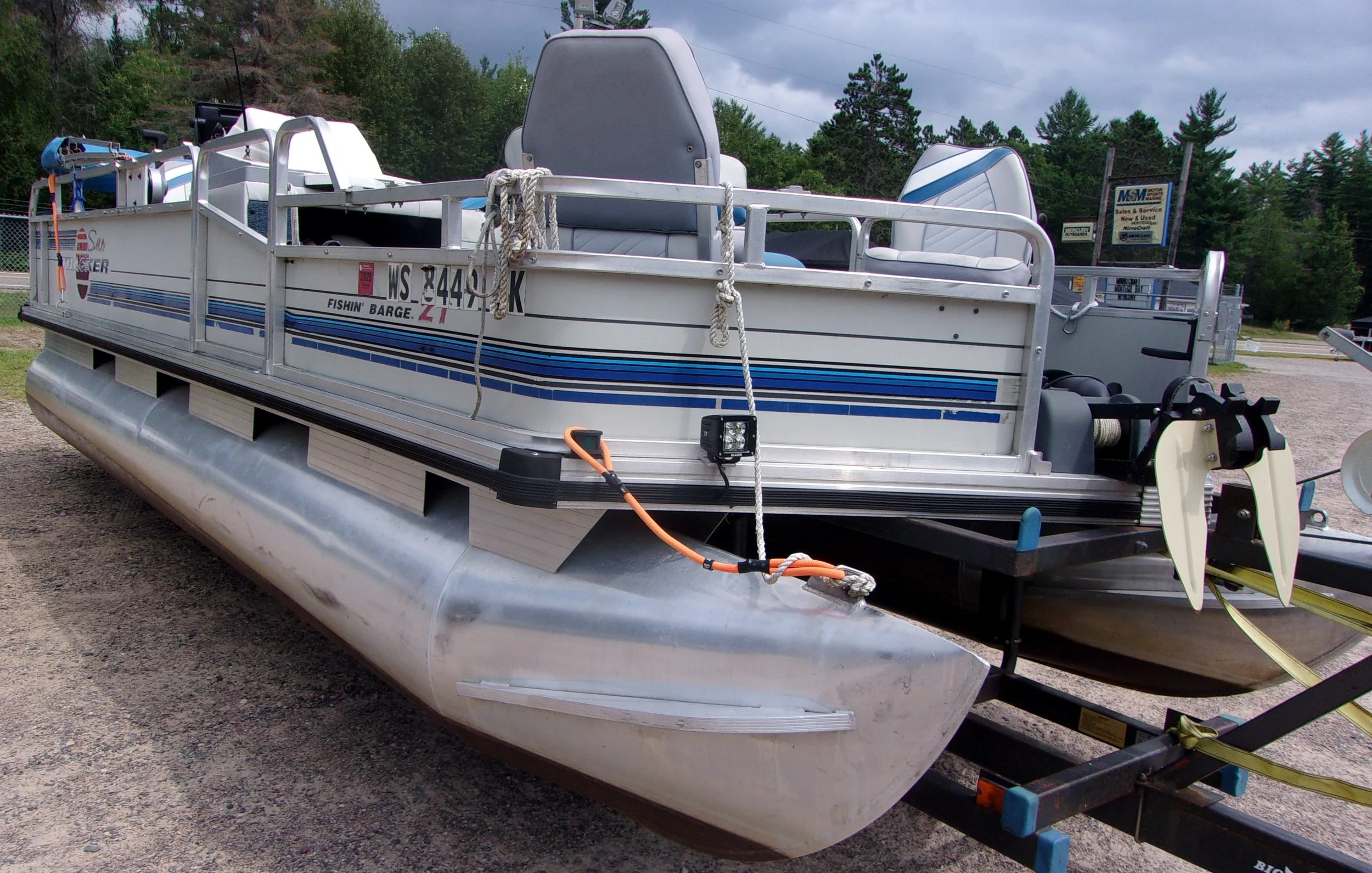 1993 20' Tracker Fishing Barge - 50ELPT CT Mercury 3.JPG