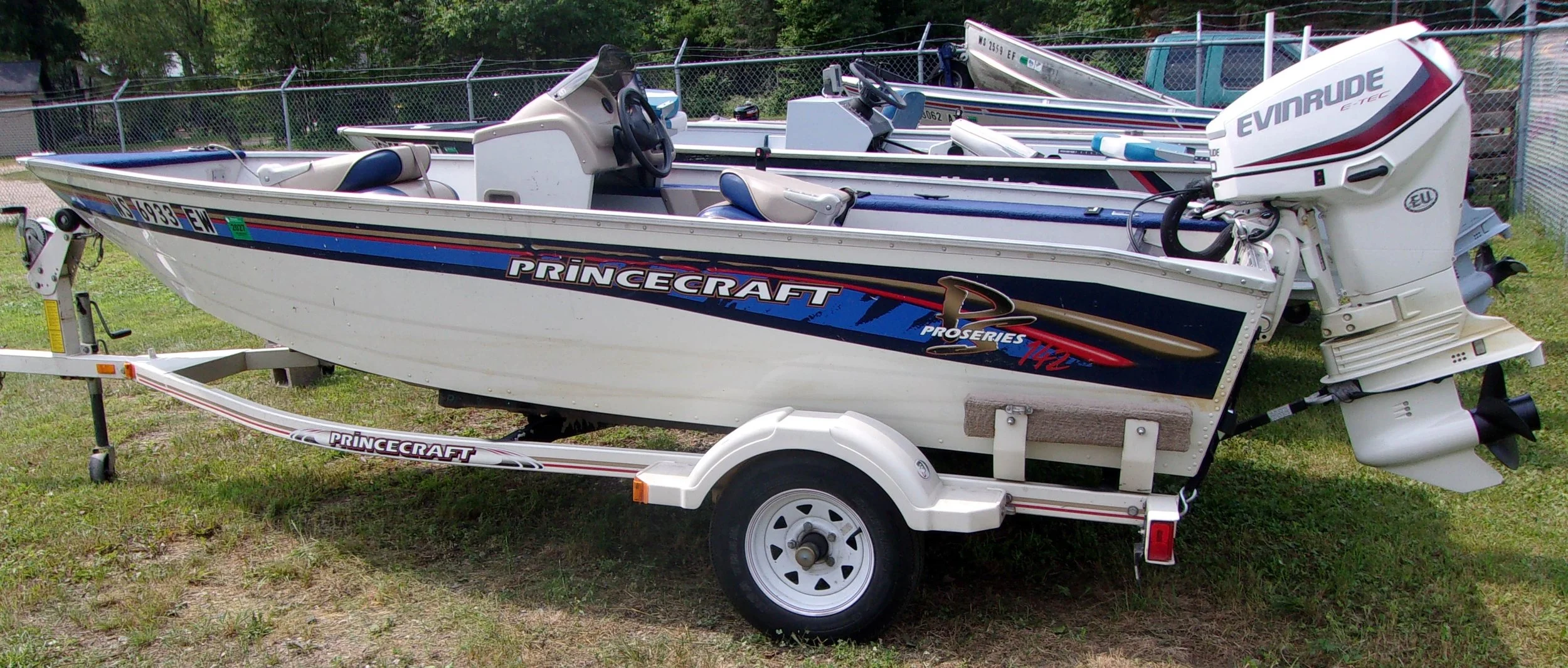 1999 PrinceCraft 142 Pro Series - 40HP Evinrude 2.JPG