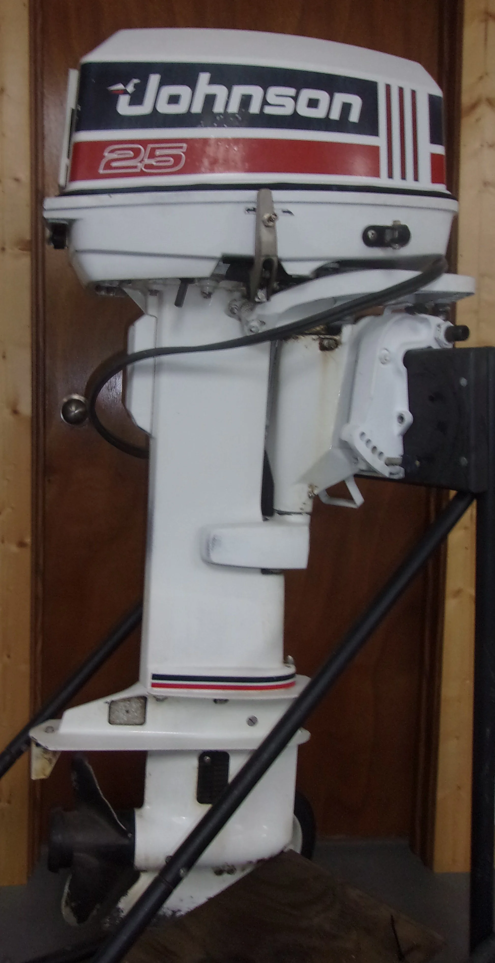 1991 Johnson 25-3.JPG