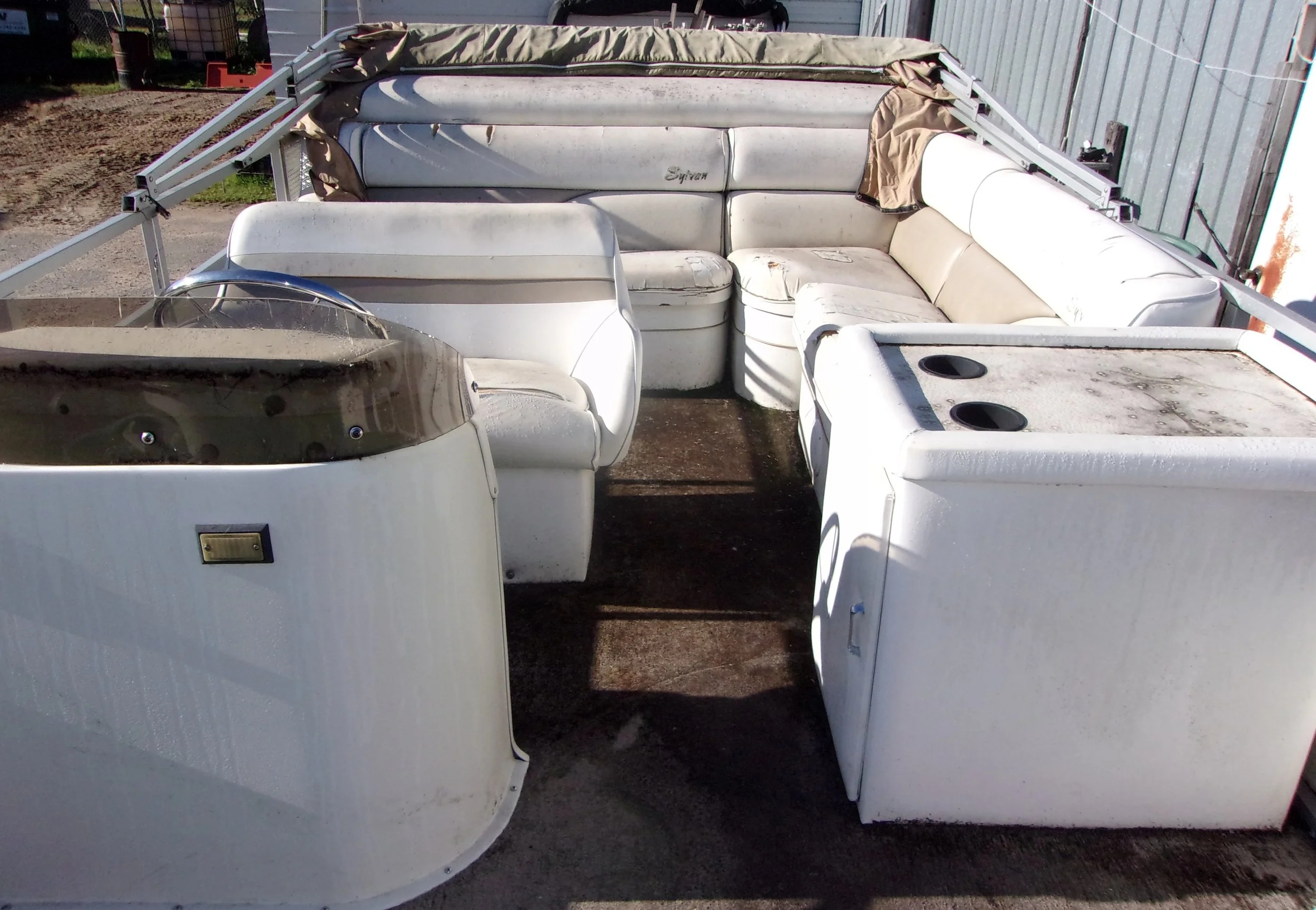 1995 Sylvan 60HP Evinrude 6.jpg