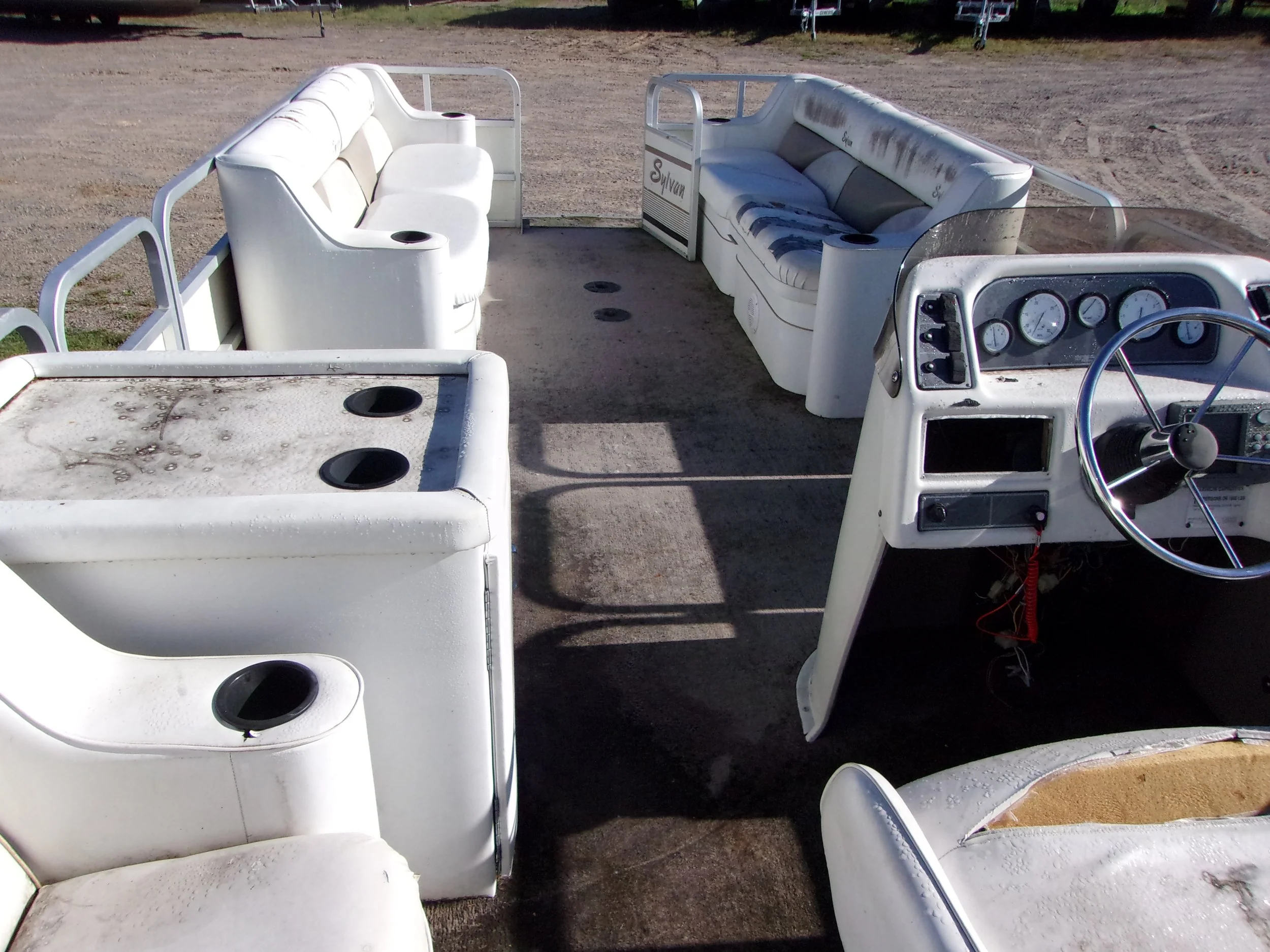 1995 Sylvan 60HP Evinrude 11.jpg