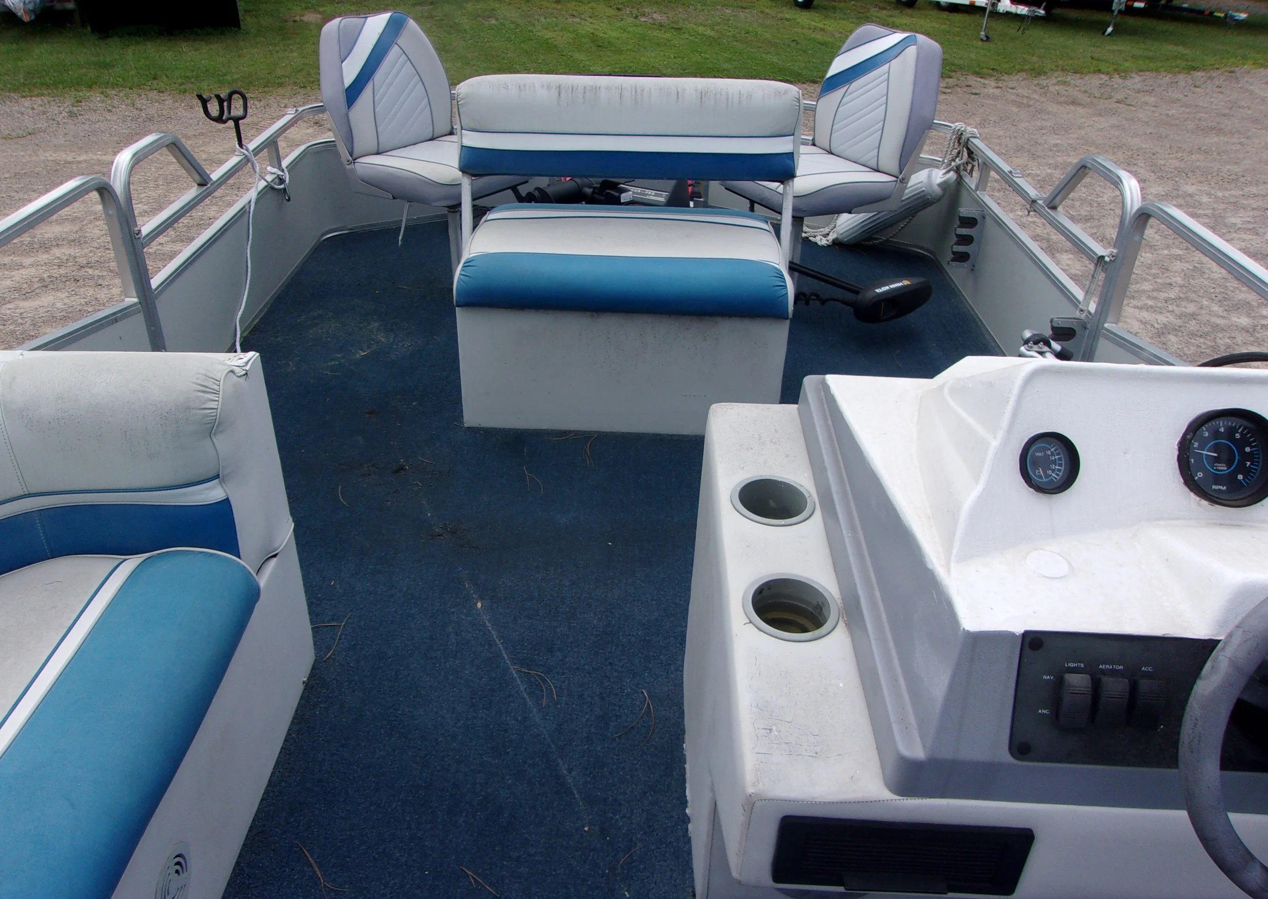 1993 20' Tracker Fishing Barge - 50ELPT CT Mercury 15.JPG