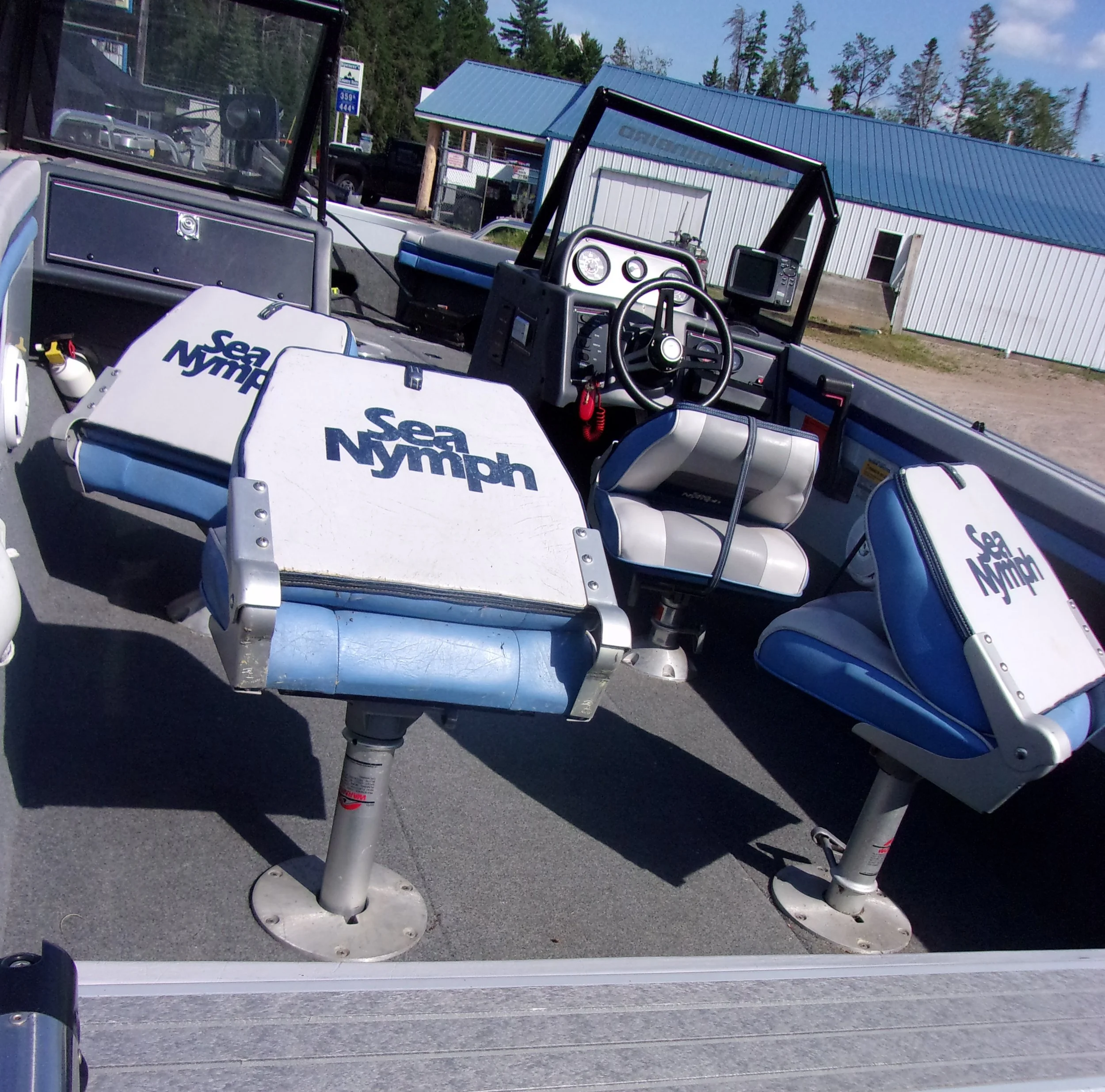 1992 SeaNymph 70 Johnson 8.JPG