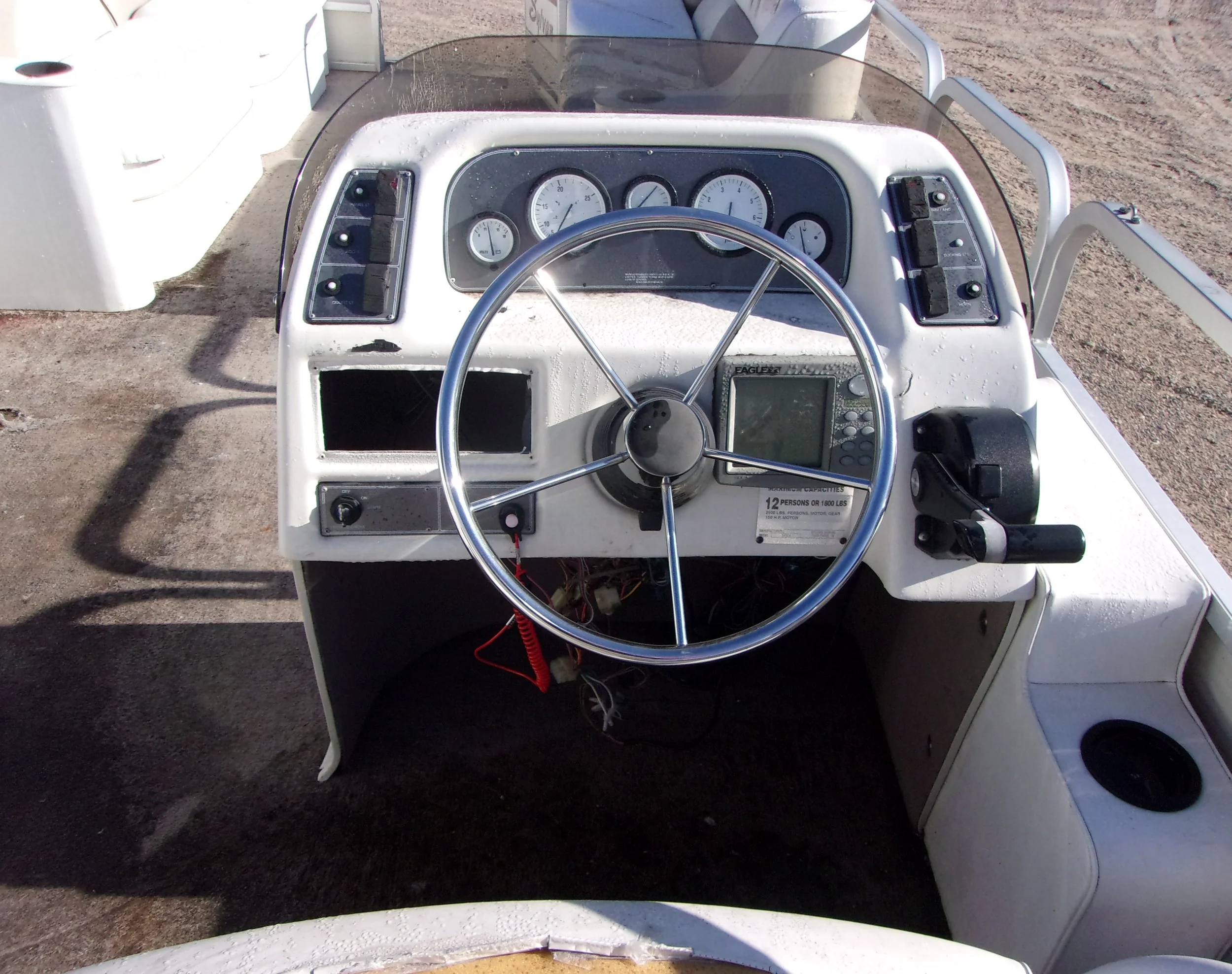 1995 Sylvan 60HP Evinrude 10.jpg