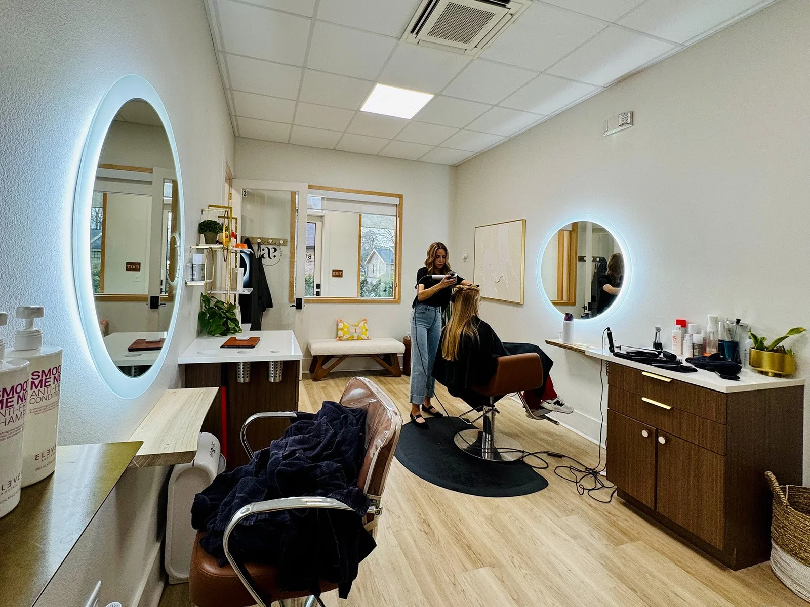 Double salon suite for rent in Baton Rouge