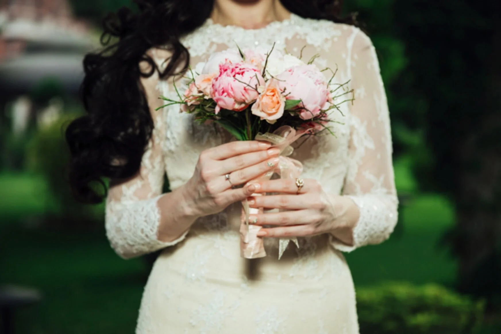 Tips for Finding the Right Dress to Compliment Your Body