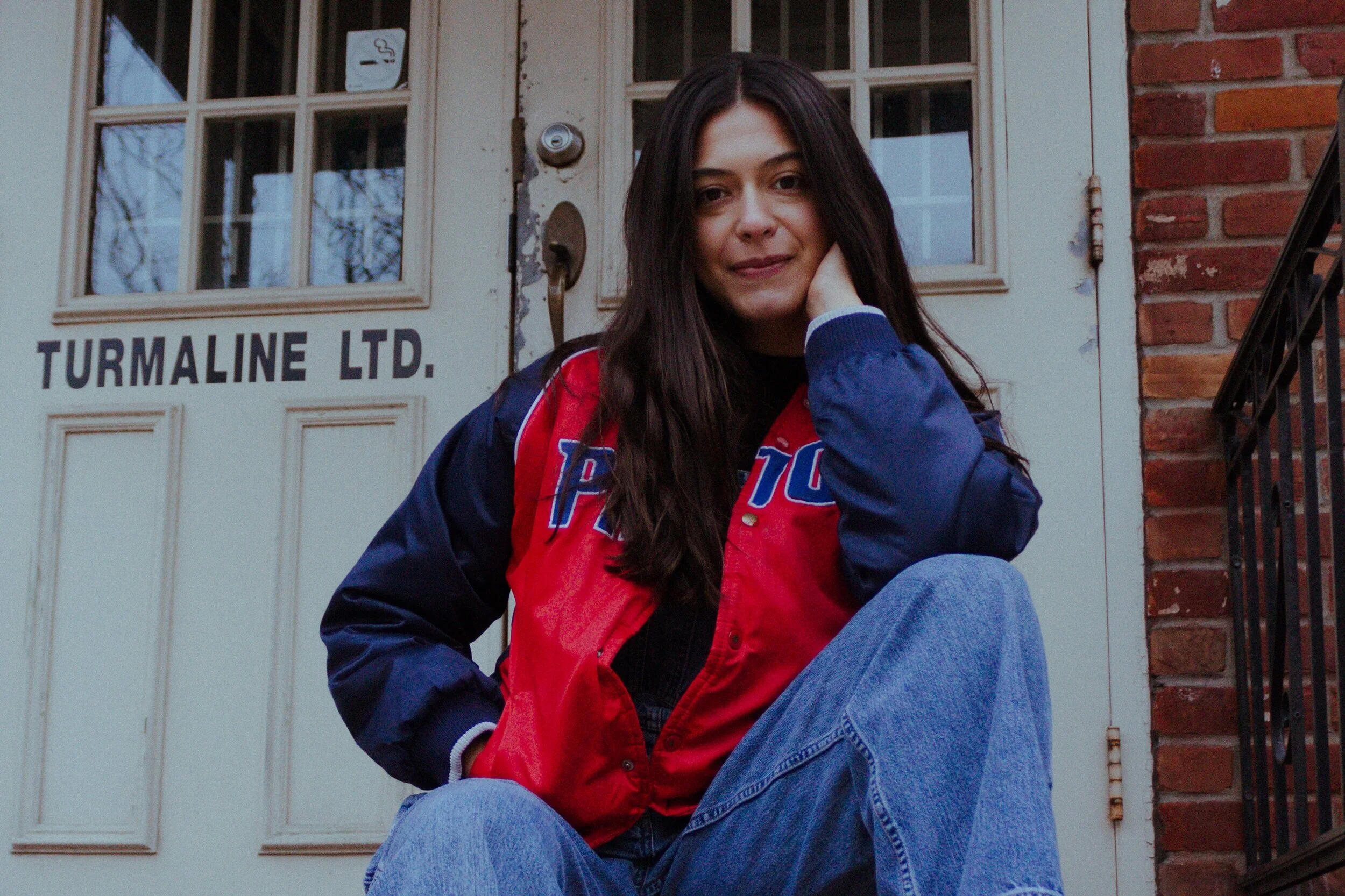 You're Worth It: Creating a Healthy Money Mindset w/ Anastasia on The Hive!