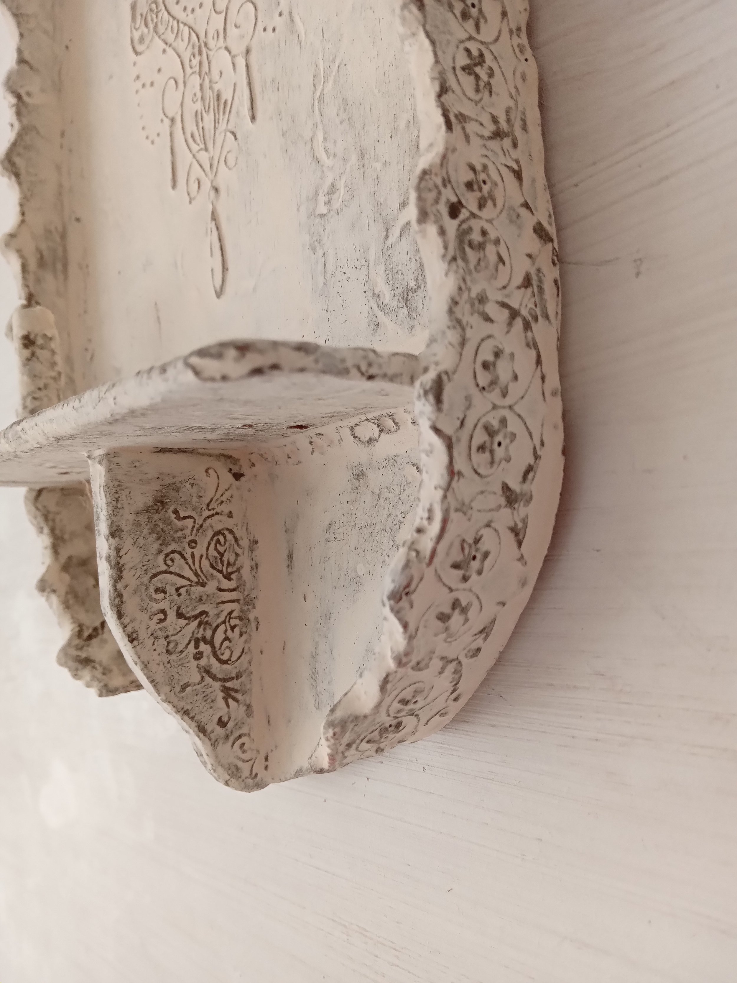 Wall altar Lotus 03.jpg
